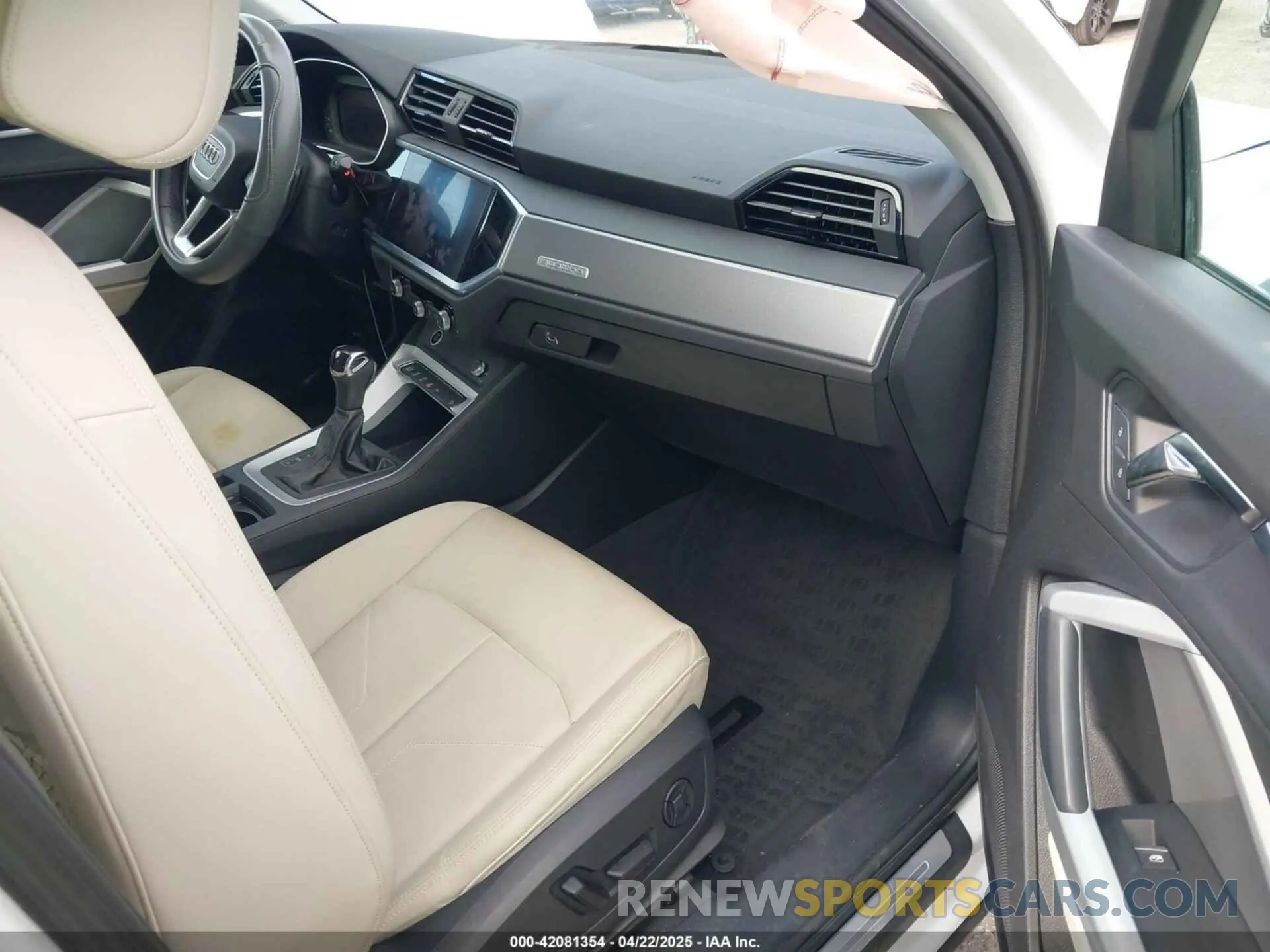 5 Photograph of a damaged car WA1EECF32N1065423 AUDI Q3 2022