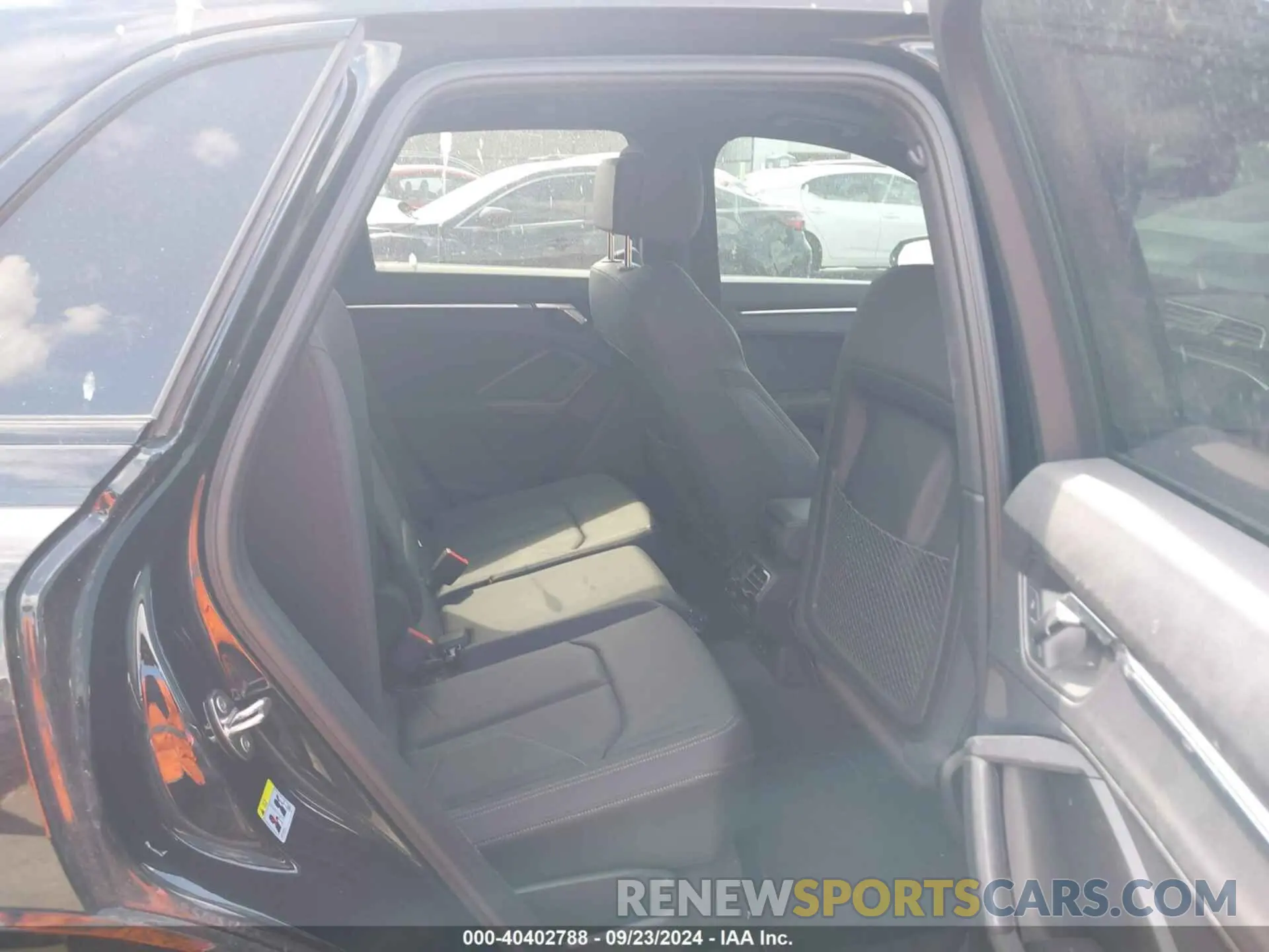 8 Photograph of a damaged car WA1EECF34N1051622 AUDI Q3 2022