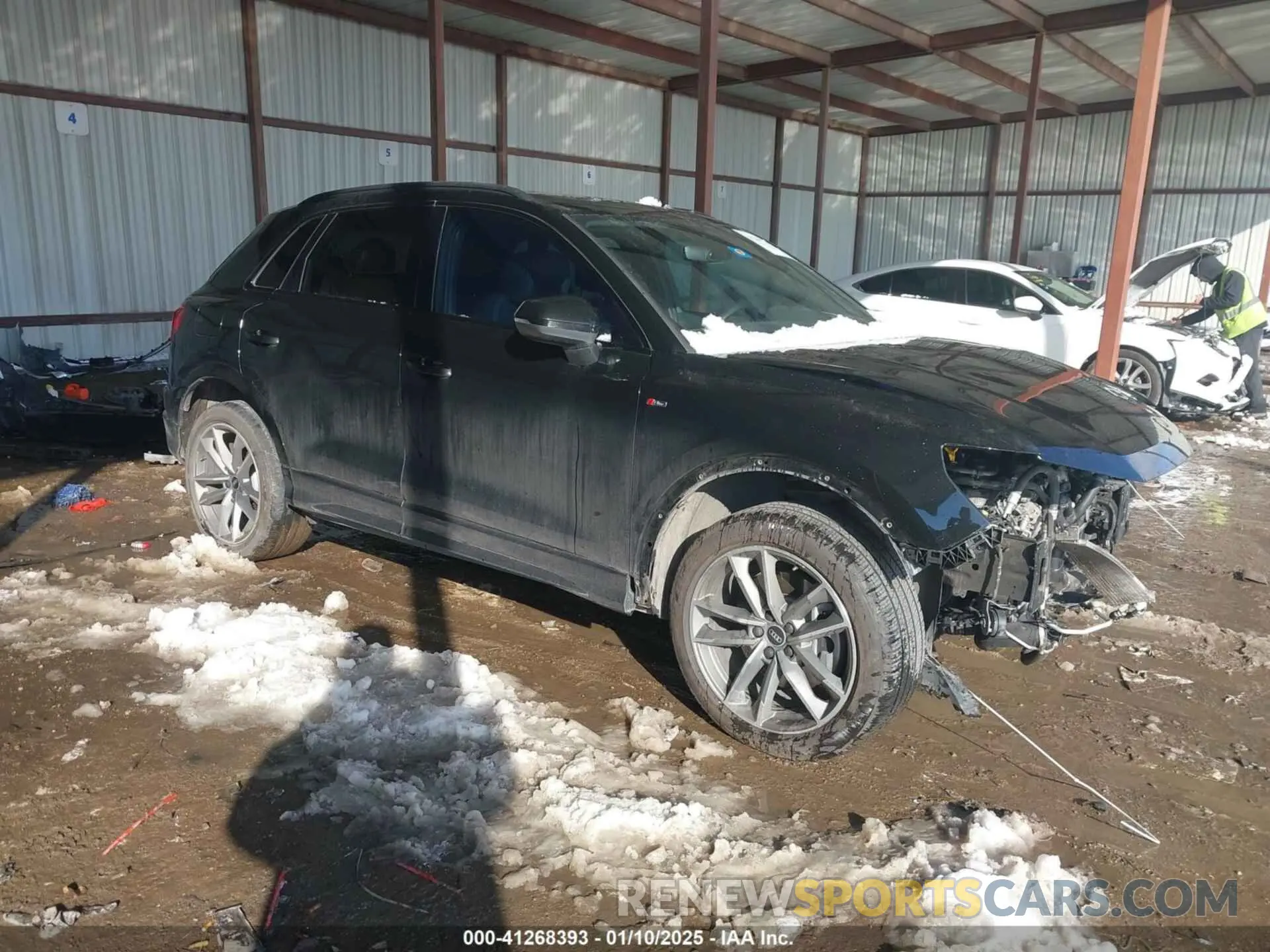 1 Photograph of a damaged car WA1EECF35N1006124 AUDI Q3 2022