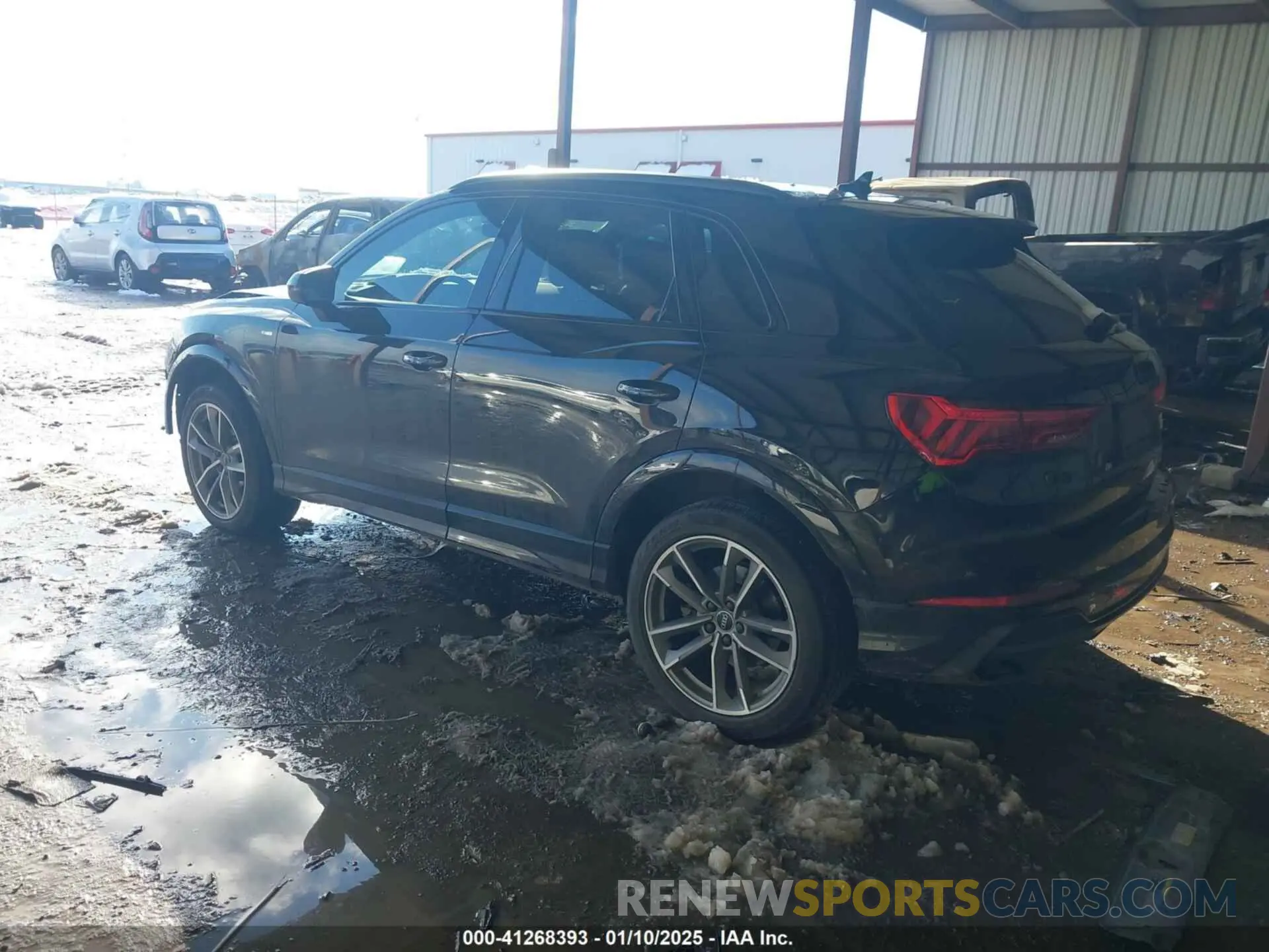 3 Photograph of a damaged car WA1EECF35N1006124 AUDI Q3 2022