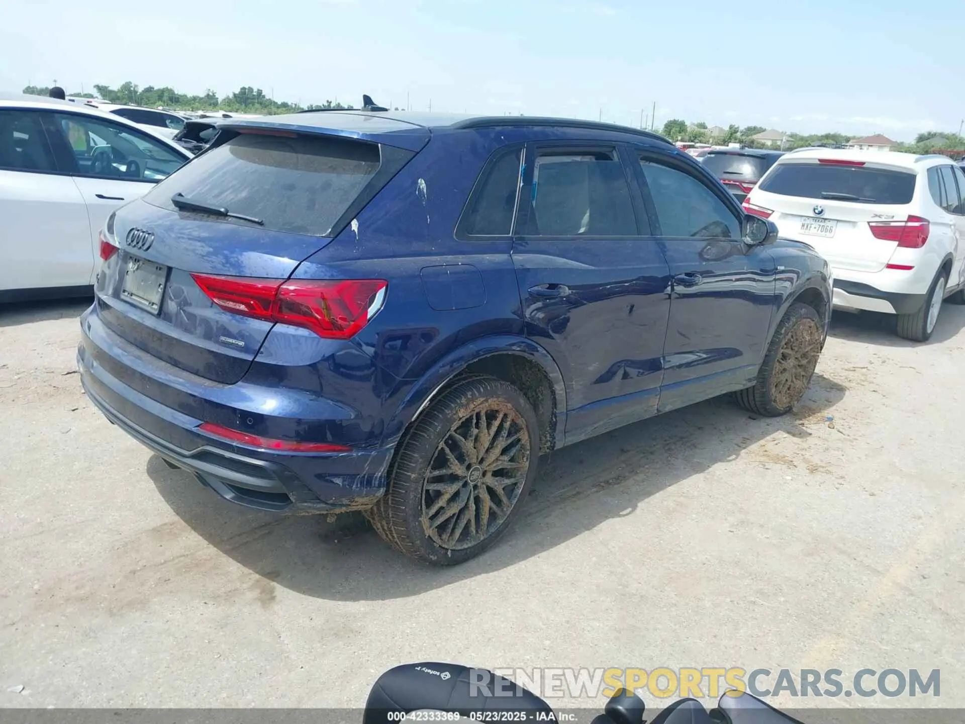 4 Фотография поврежденного автомобиля WA1EECF35N1057137 AUDI Q3 2022