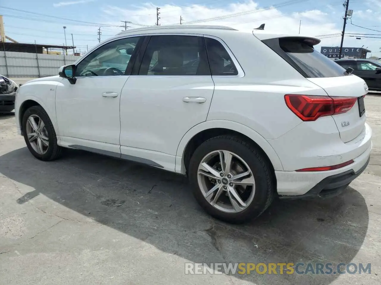 2 Photograph of a damaged car WA1EECF35N1084418 AUDI Q3 2022