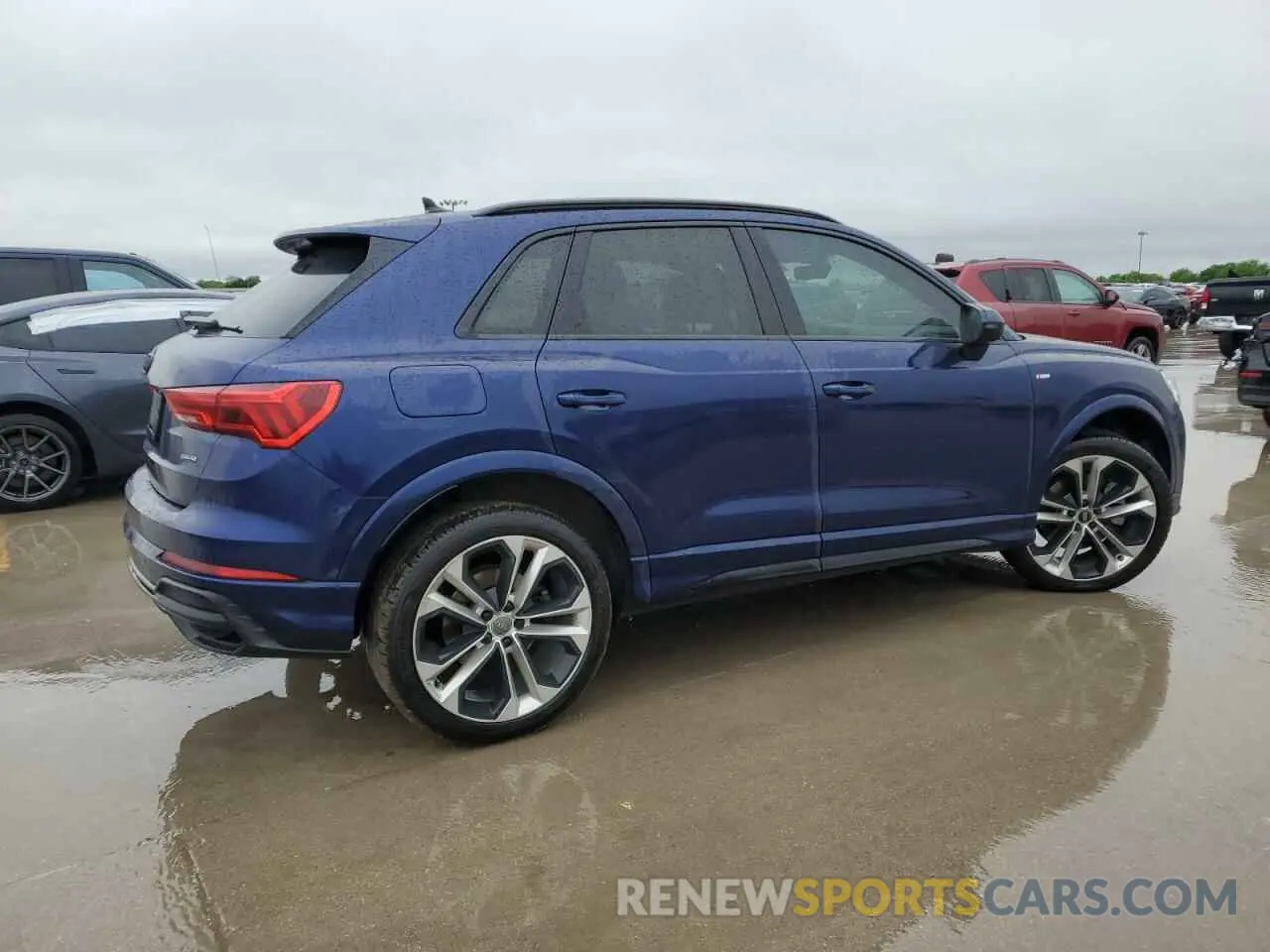 3 Photograph of a damaged car WA1EECF36N1062783 AUDI Q3 2022