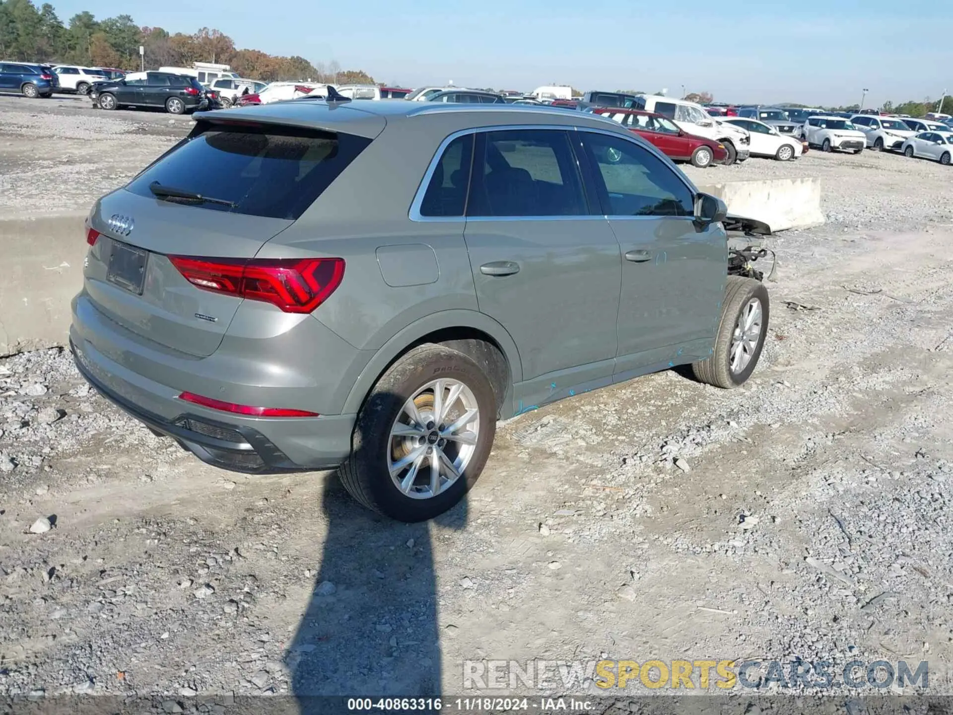 4 Фотография поврежденного автомобиля WA1EECF36N1114834 AUDI Q3 2022
