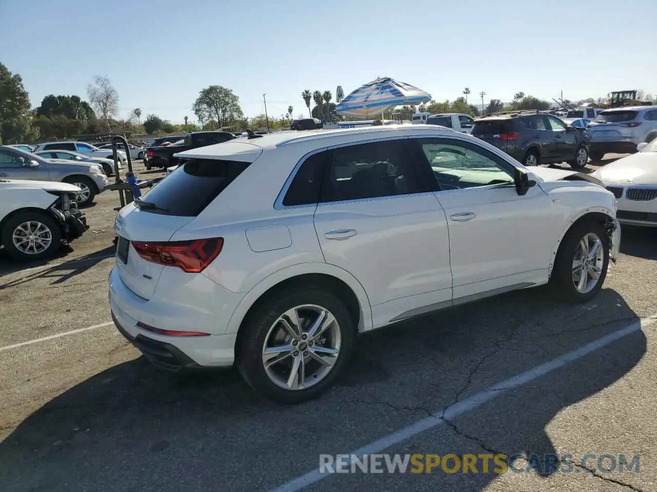 3 Photograph of a damaged car WA1EECF37N1084209 AUDI Q3 2022