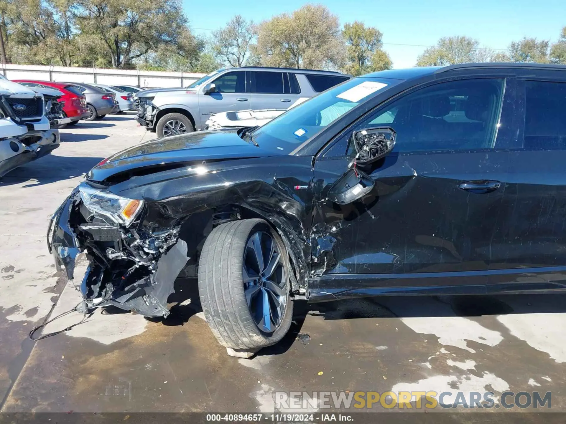 6 Photograph of a damaged car WA1EECF38N1015027 AUDI Q3 2022