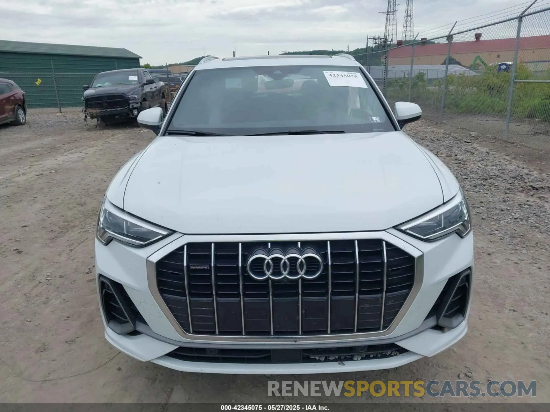 11 Фотография поврежденного автомобиля WA1EECF38N1031860 AUDI Q3 2022