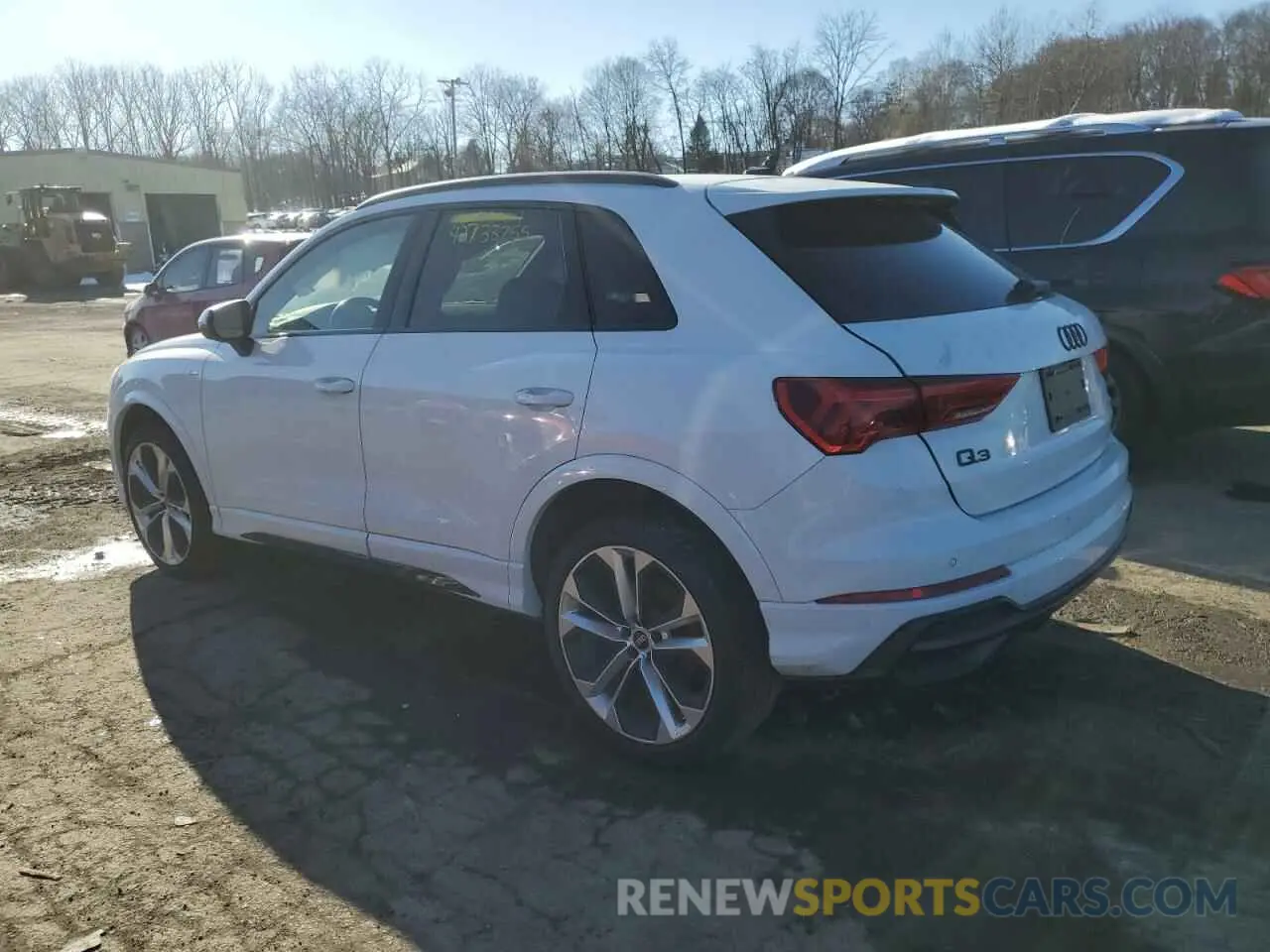 2 Photograph of a damaged car WA1EECF38N1075972 AUDI Q3 2022