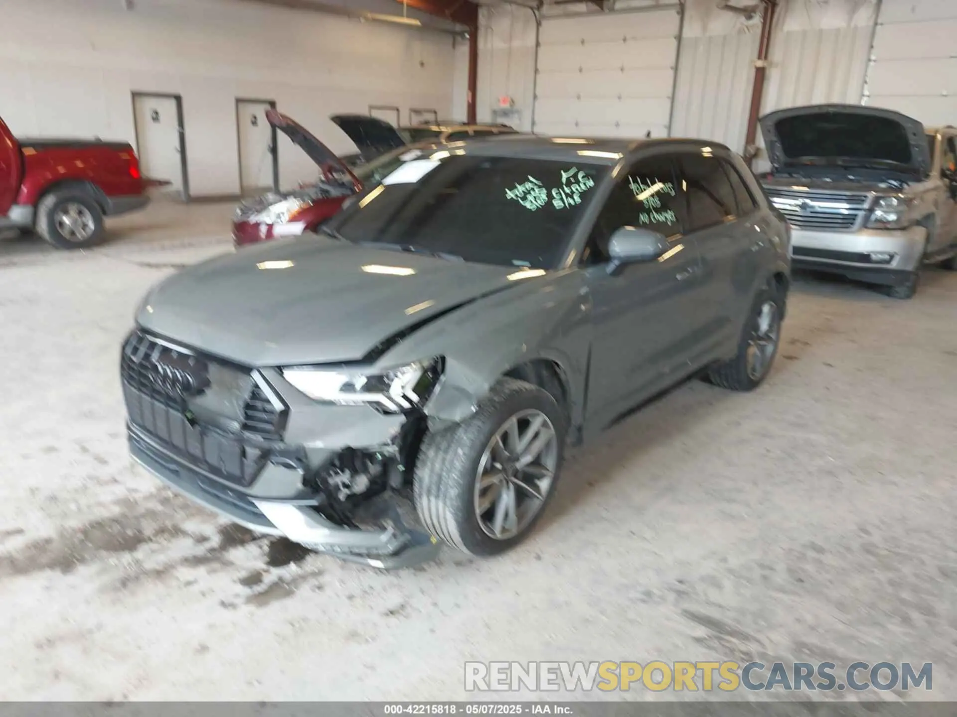 6 Photograph of a damaged car WA1EECF38N1139153 AUDI Q3 2022