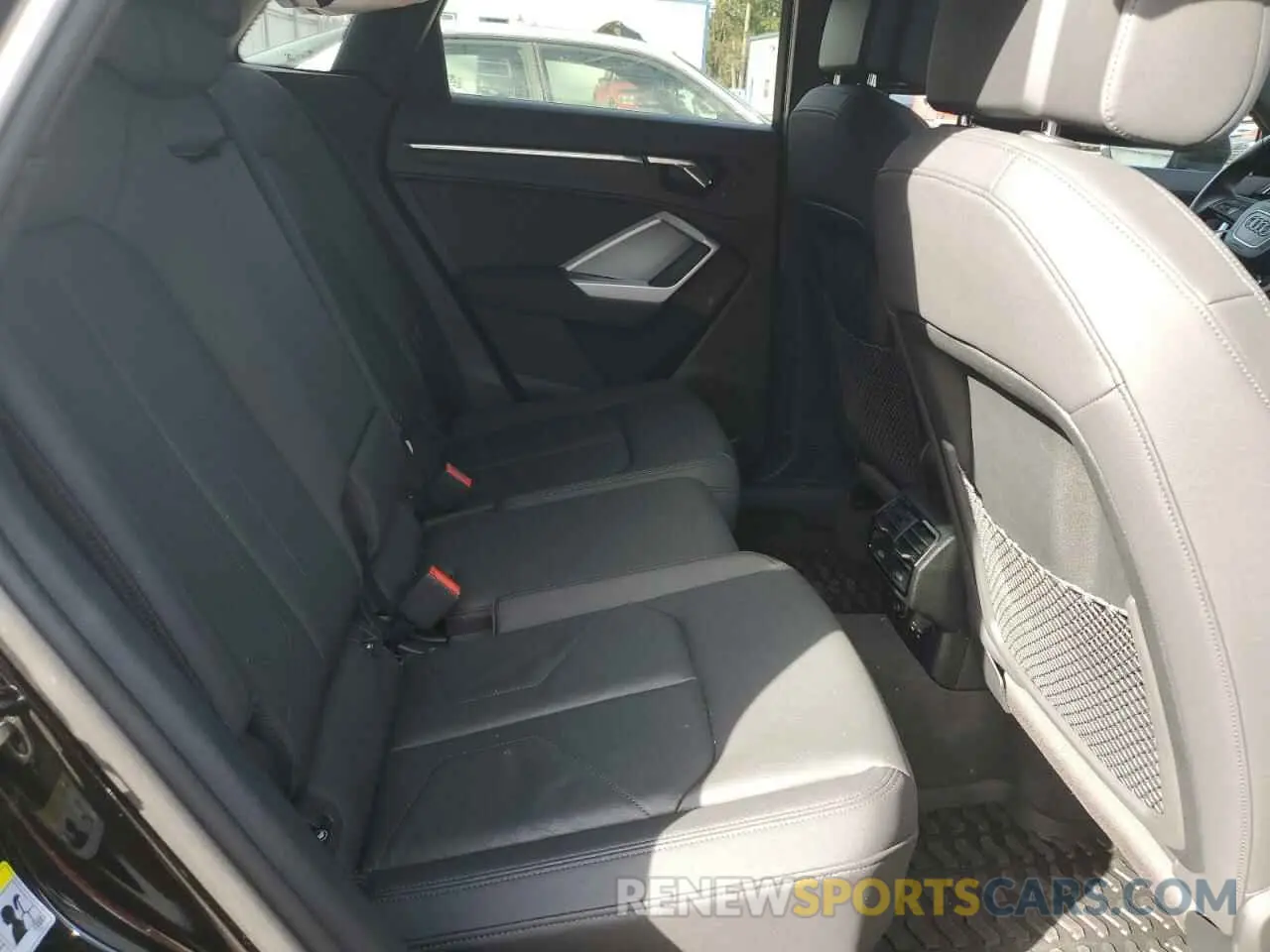 11 Фотография поврежденного автомобиля WA1EECF39N1108624 AUDI Q3 2022