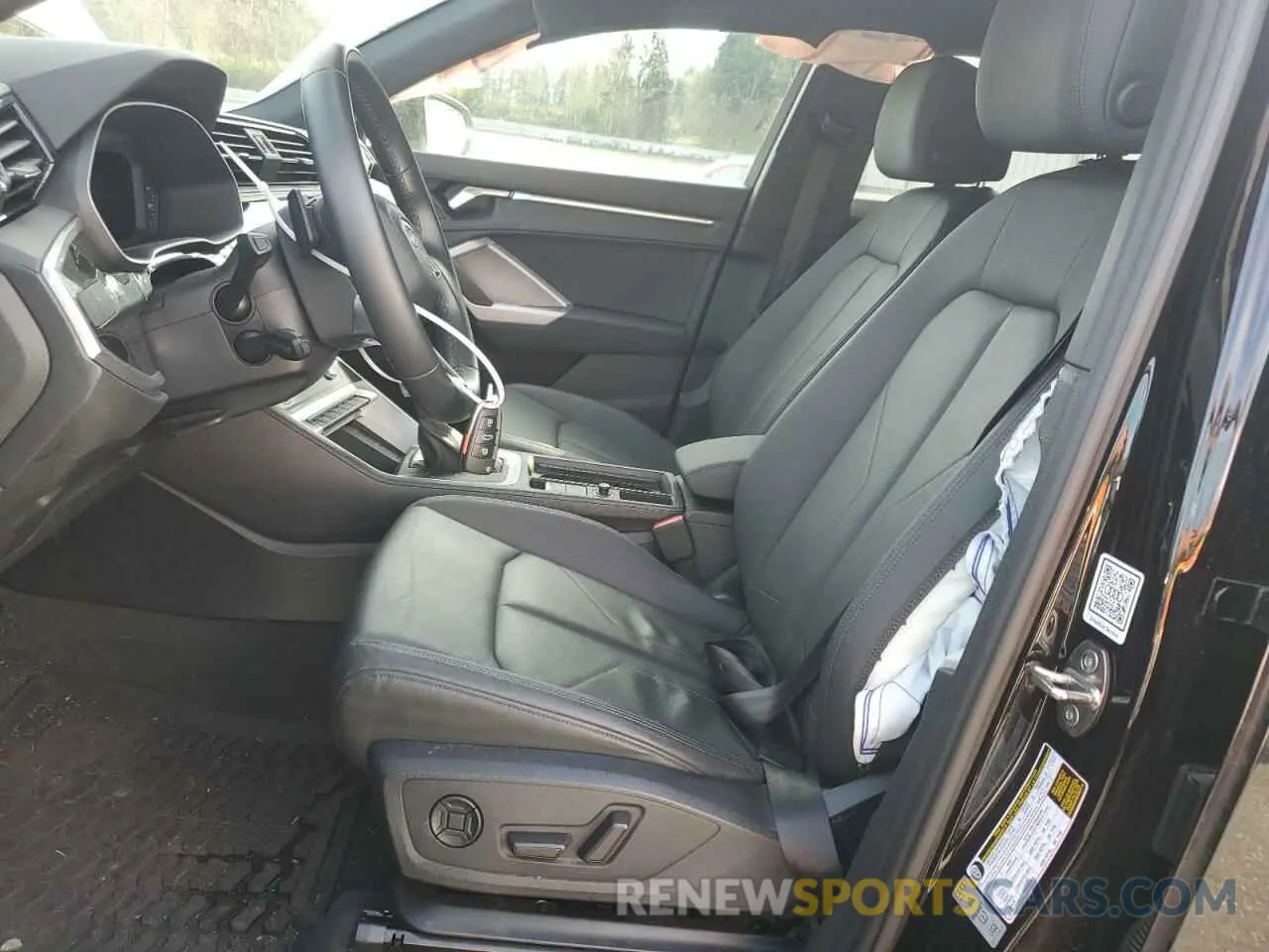 7 Фотография поврежденного автомобиля WA1EECF39N1108624 AUDI Q3 2022