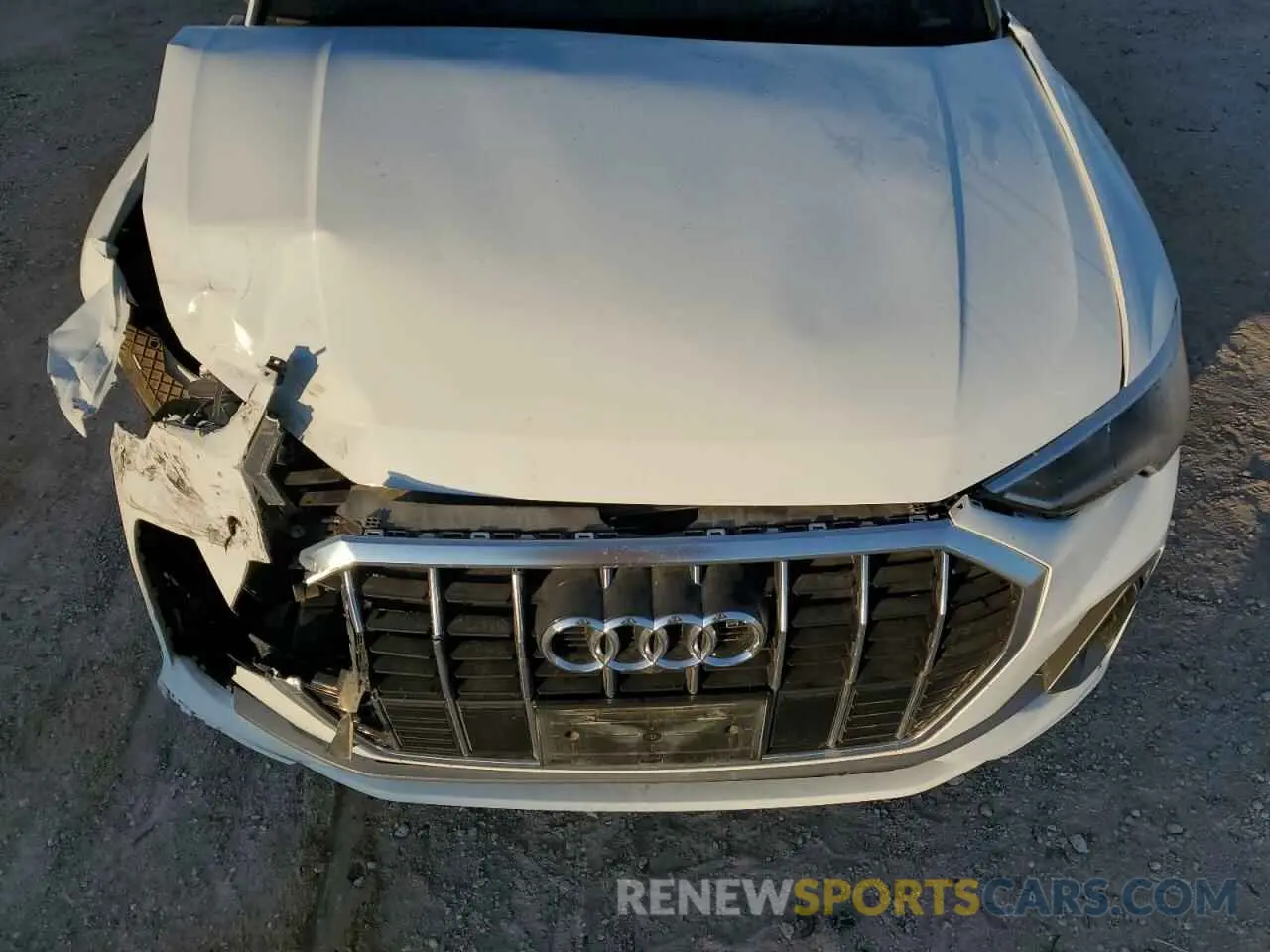 12 Фотография поврежденного автомобиля WA1EECF3XN1005809 AUDI Q3 2022