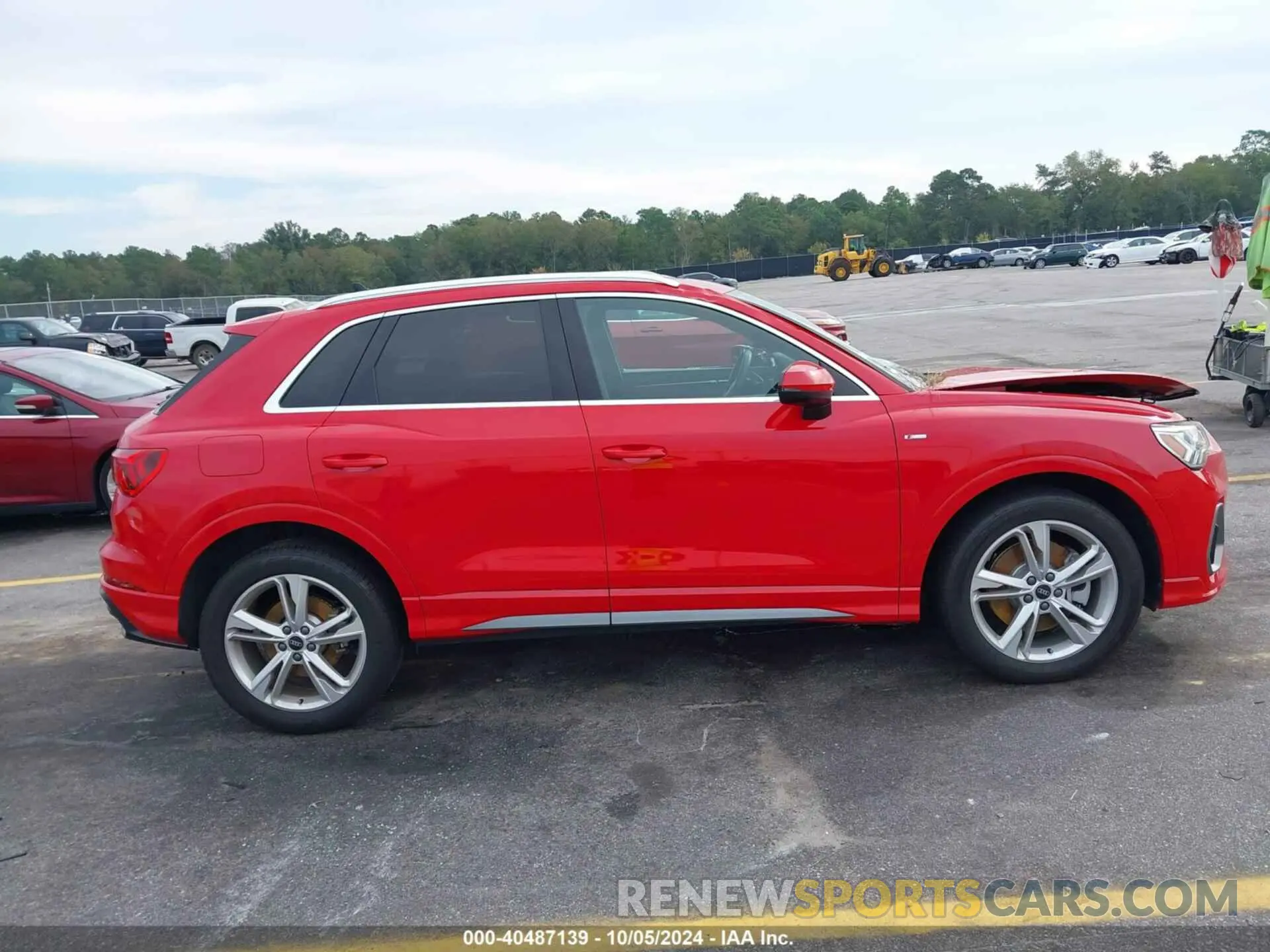 13 Photograph of a damaged car WA1EECF3XN1150171 AUDI Q3 2022