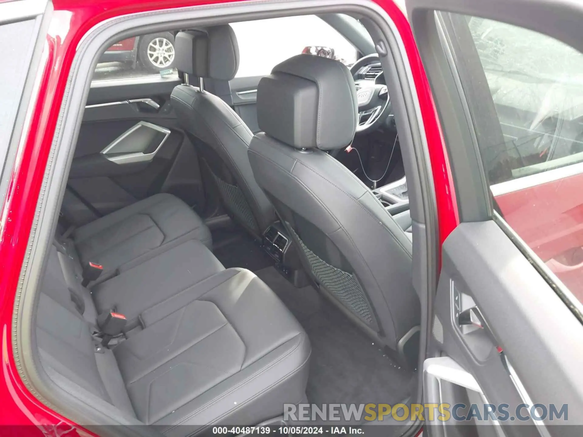 8 Photograph of a damaged car WA1EECF3XN1150171 AUDI Q3 2022