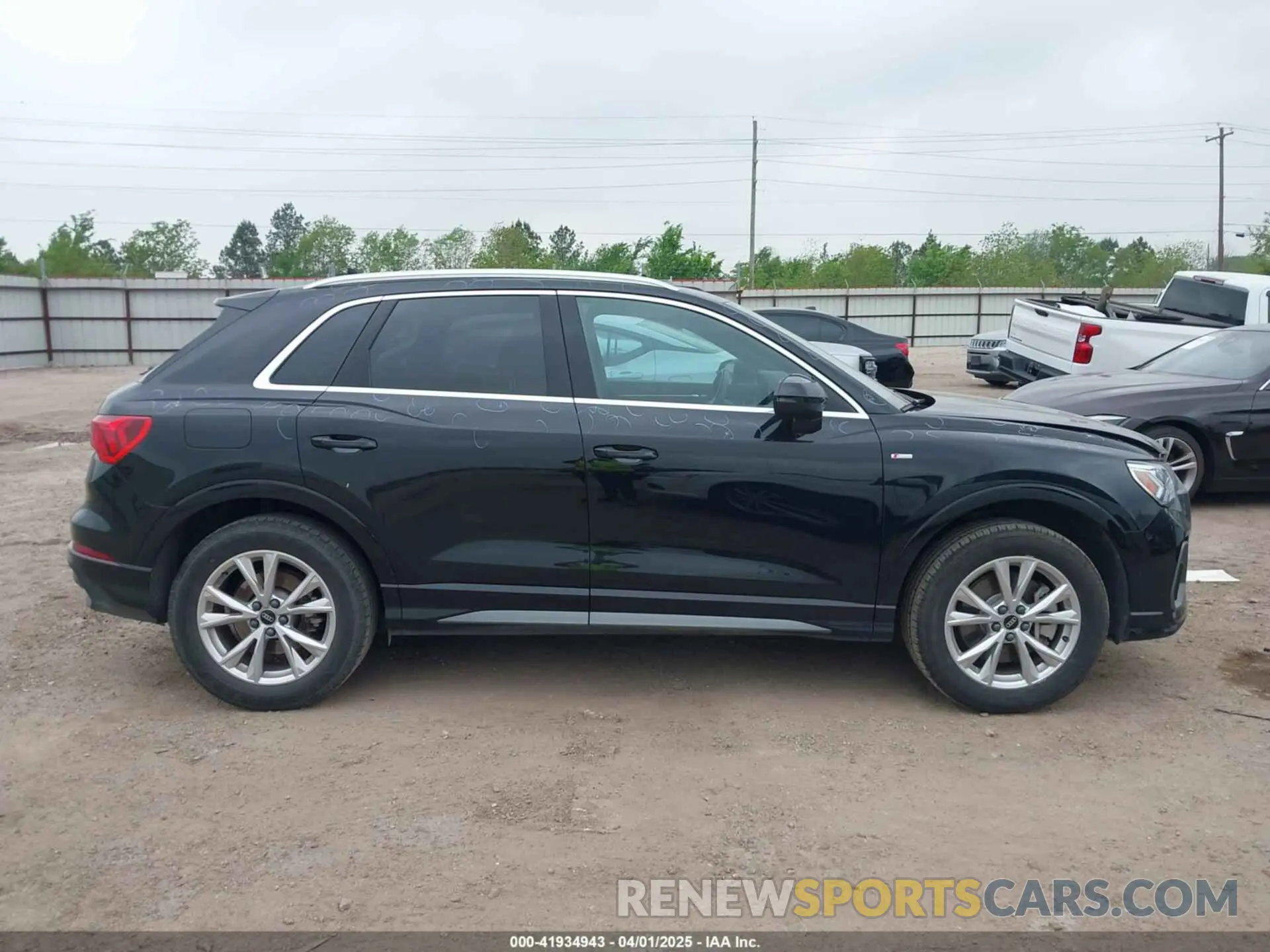13 Фотография поврежденного автомобиля WA1DECF30P1140909 AUDI Q3 2023