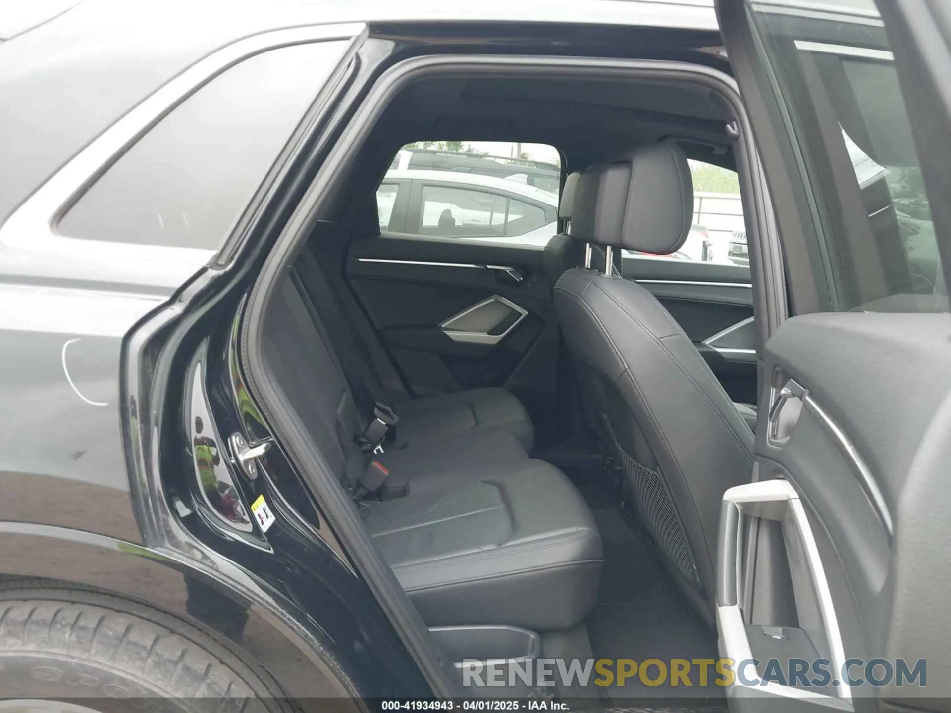 8 Фотография поврежденного автомобиля WA1DECF30P1140909 AUDI Q3 2023