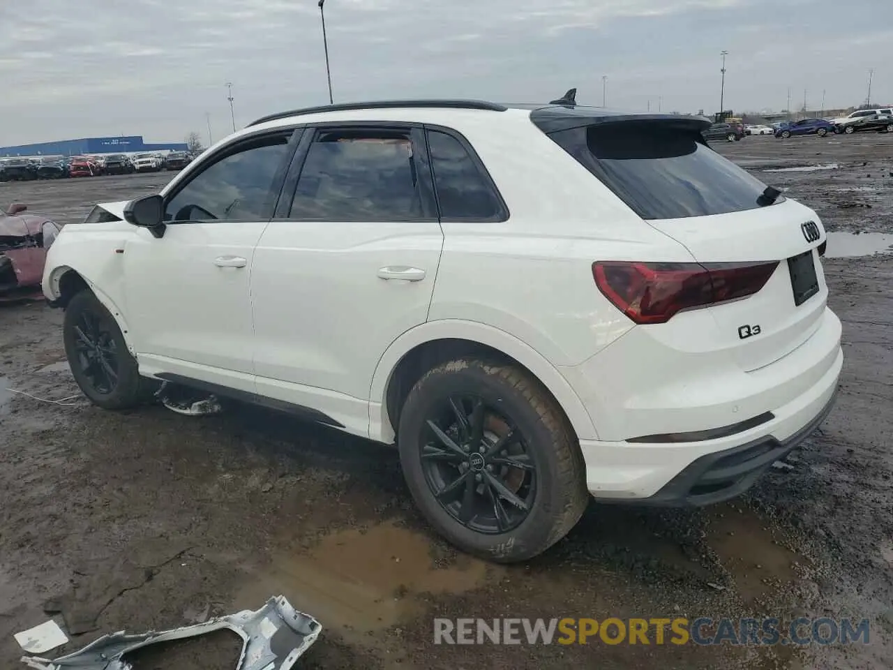 2 Photograph of a damaged car WA1DECF31P1111127 AUDI Q3 2023