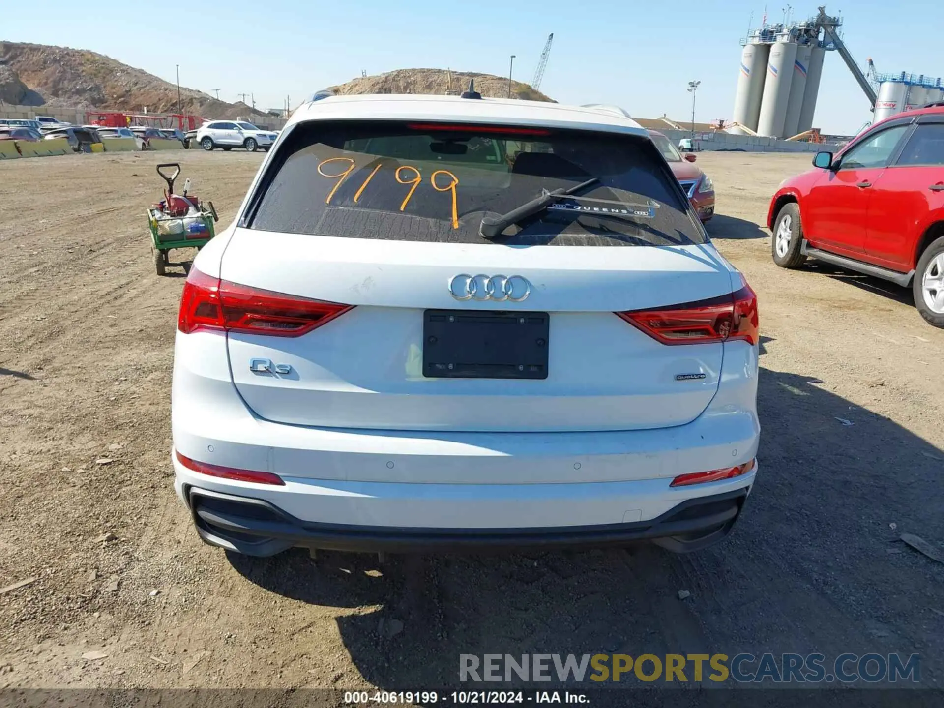 16 Photograph of a damaged car WA1DECF33P1148261 AUDI Q3 2023