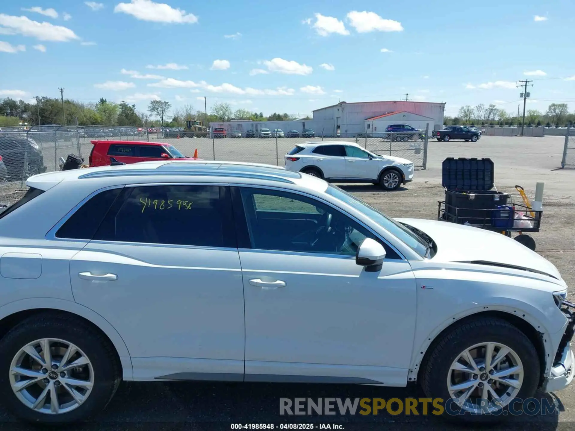 13 Фотография поврежденного автомобиля WA1DECF35P1132966 AUDI Q3 2023