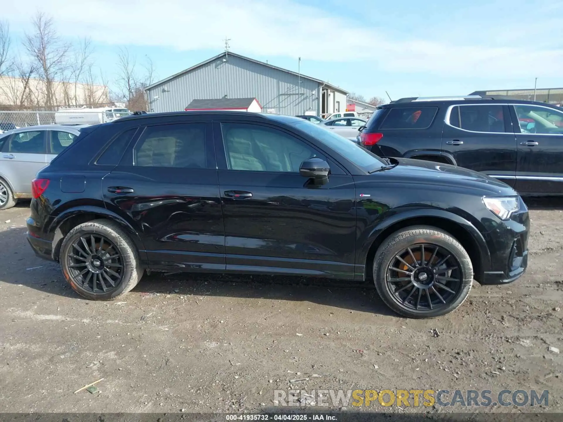 13 Photograph of a damaged car WA1DECF38P1111626 AUDI Q3 2023