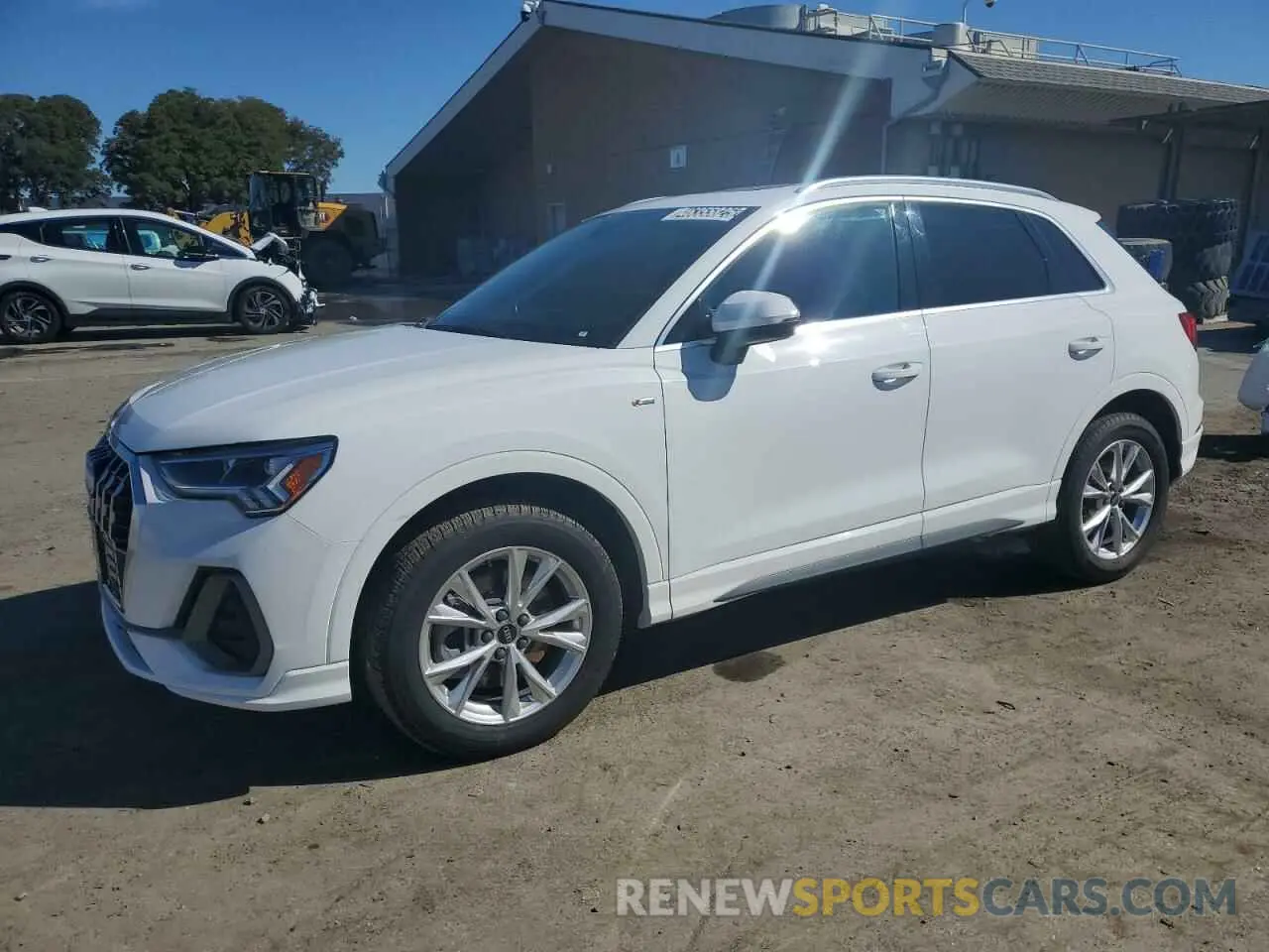 1 Фотография поврежденного автомобиля WA1DECF39P1076028 AUDI Q3 2023
