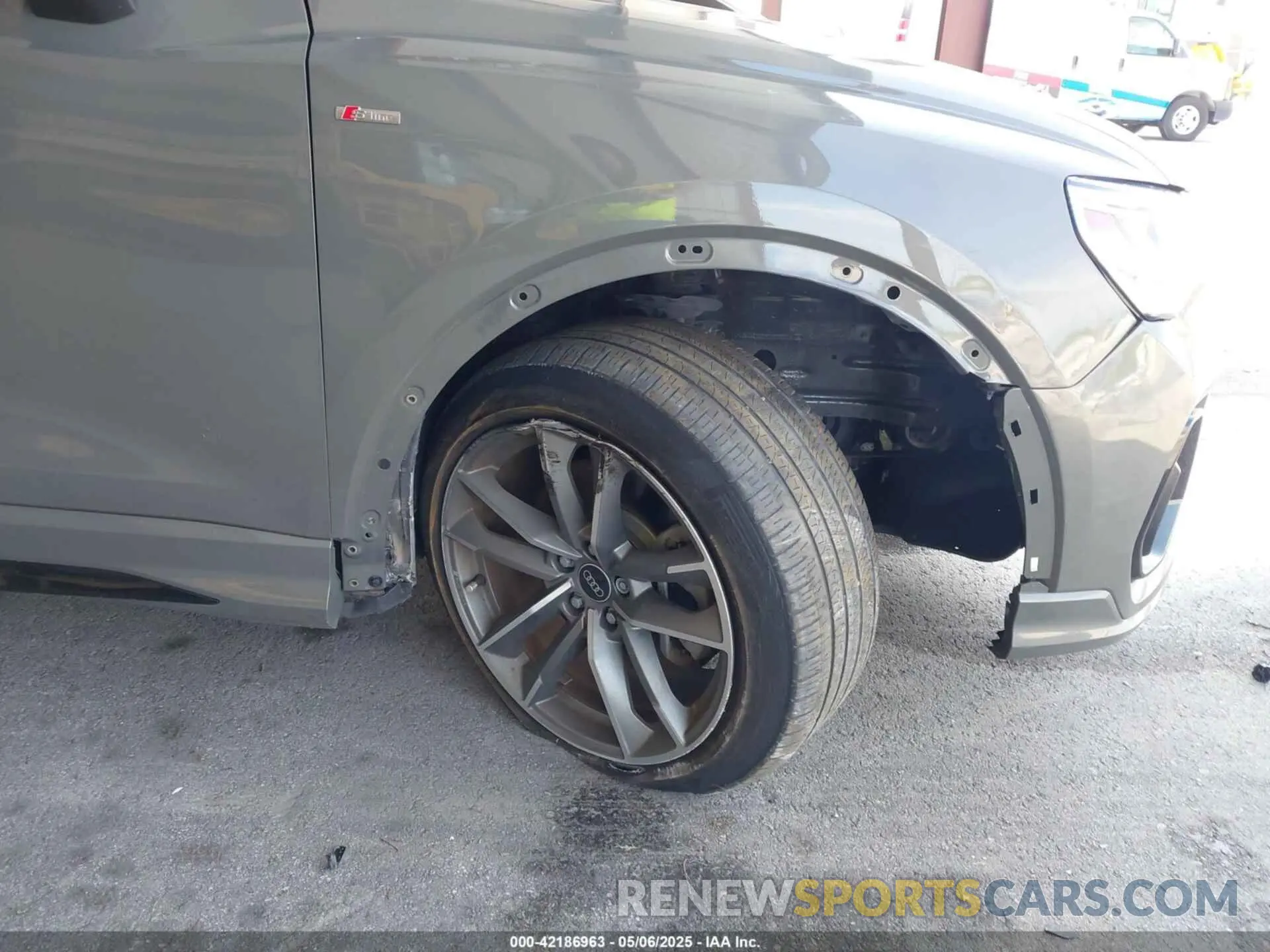 18 Фотография поврежденного автомобиля WA1DECF3XP1047685 AUDI Q3 2023