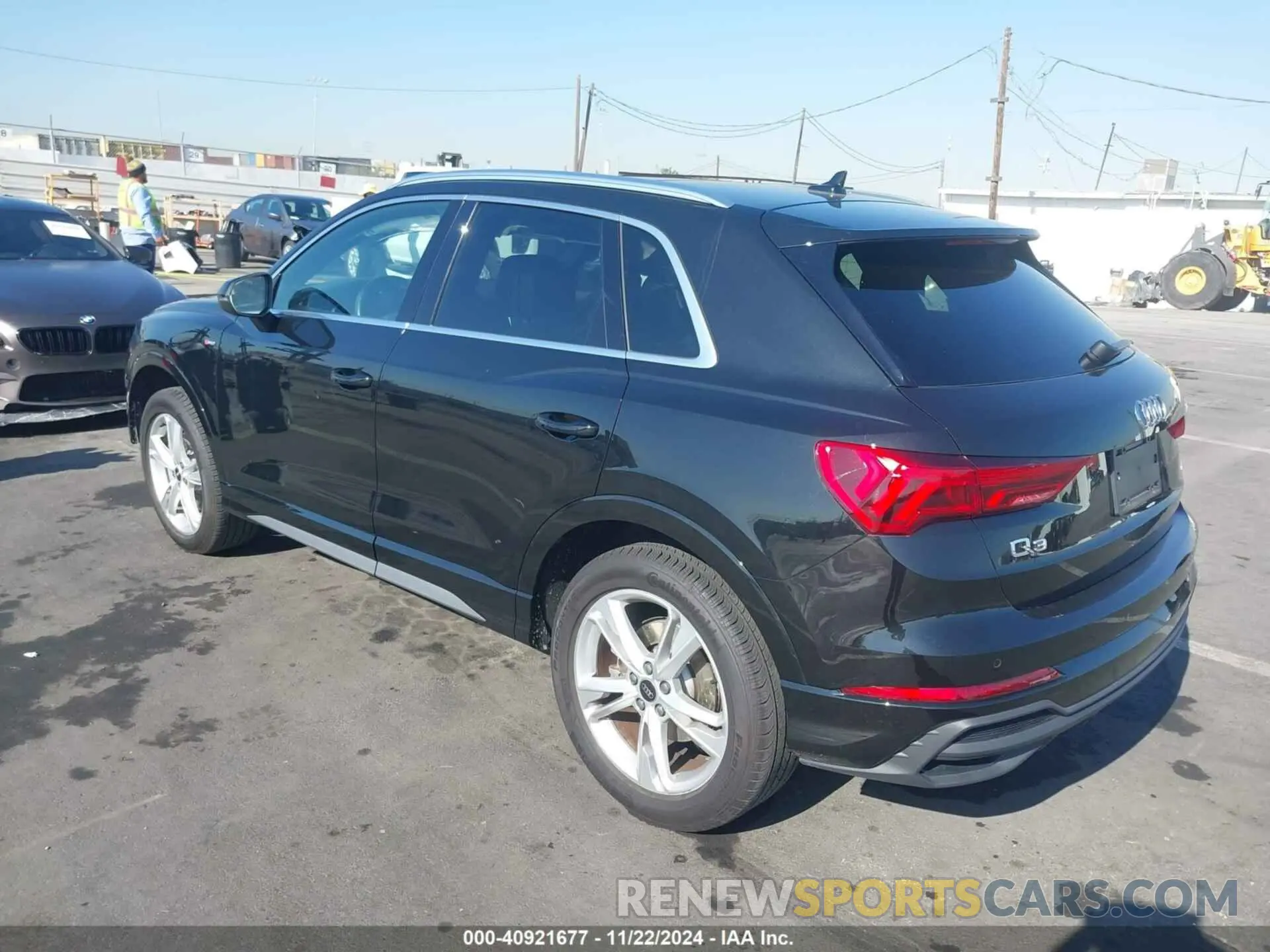 3 Фотография поврежденного автомобиля WA1DECF3XP1152839 AUDI Q3 2023