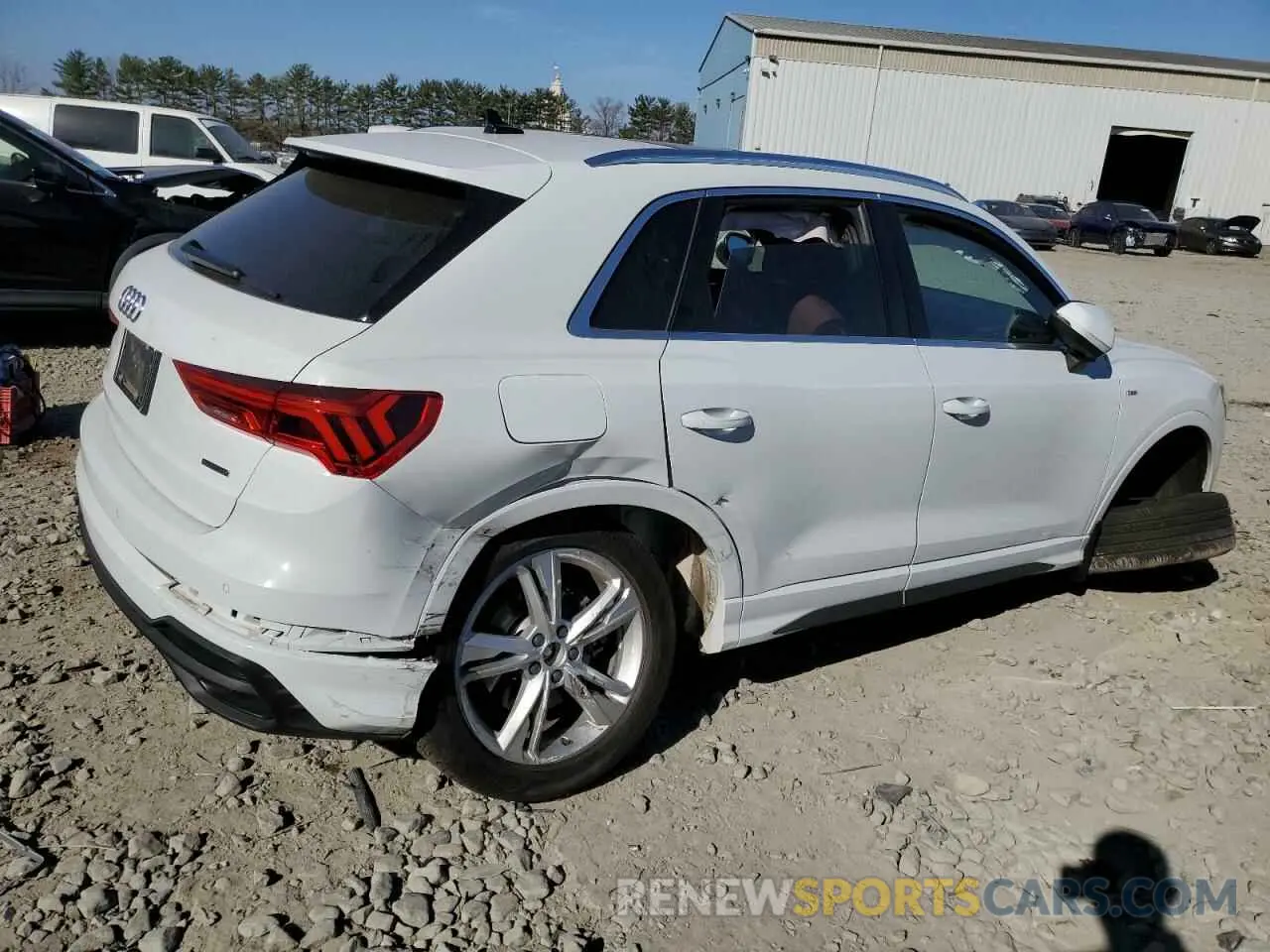 3 Фотография поврежденного автомобиля WA1EECF31P1089182 AUDI Q3 2023