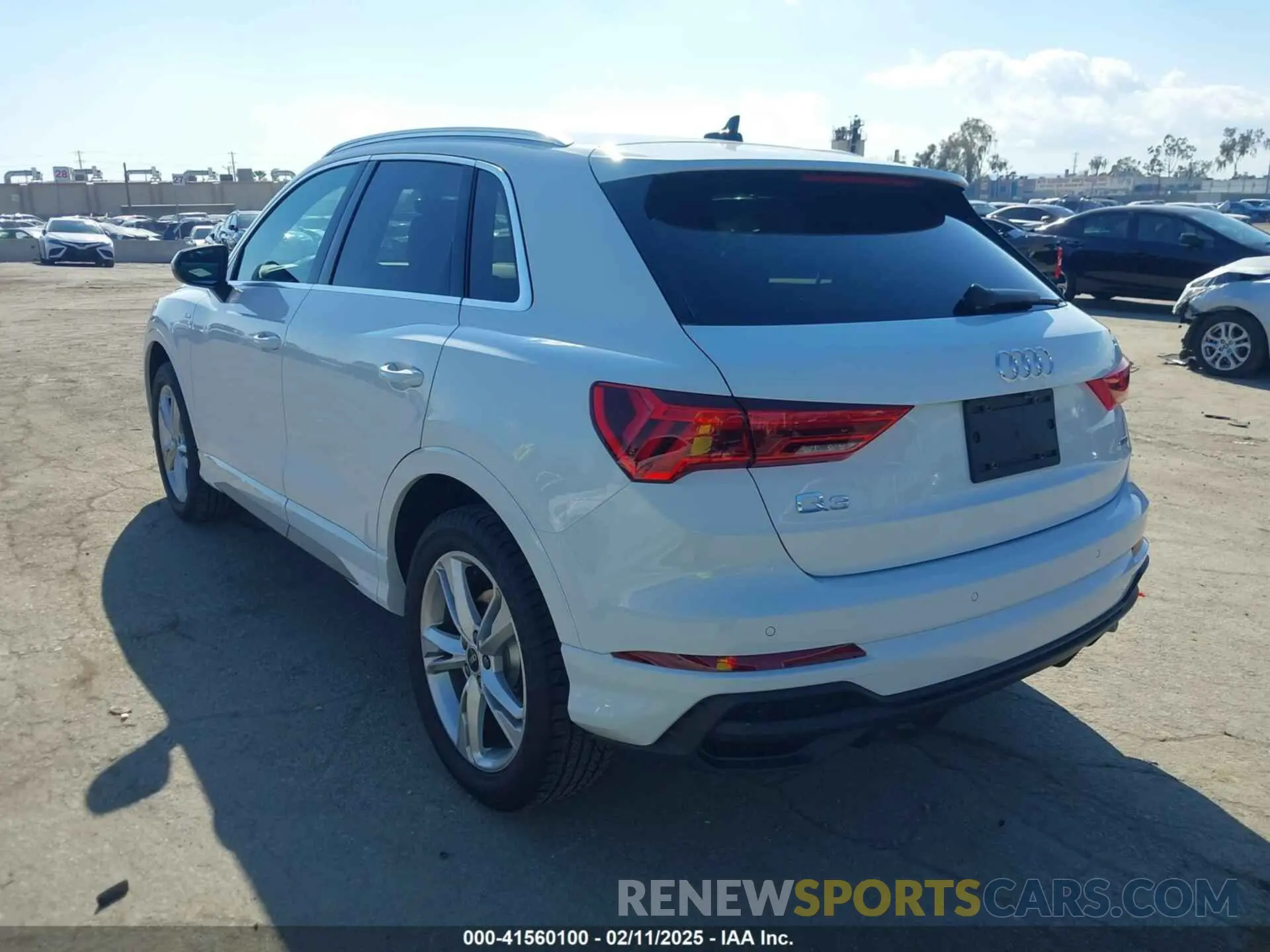 3 Photograph of a damaged car WA1EECF31P1116199 AUDI Q3 2023