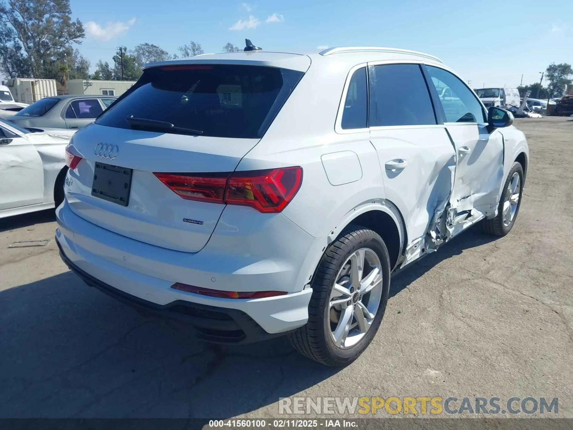 4 Photograph of a damaged car WA1EECF31P1116199 AUDI Q3 2023
