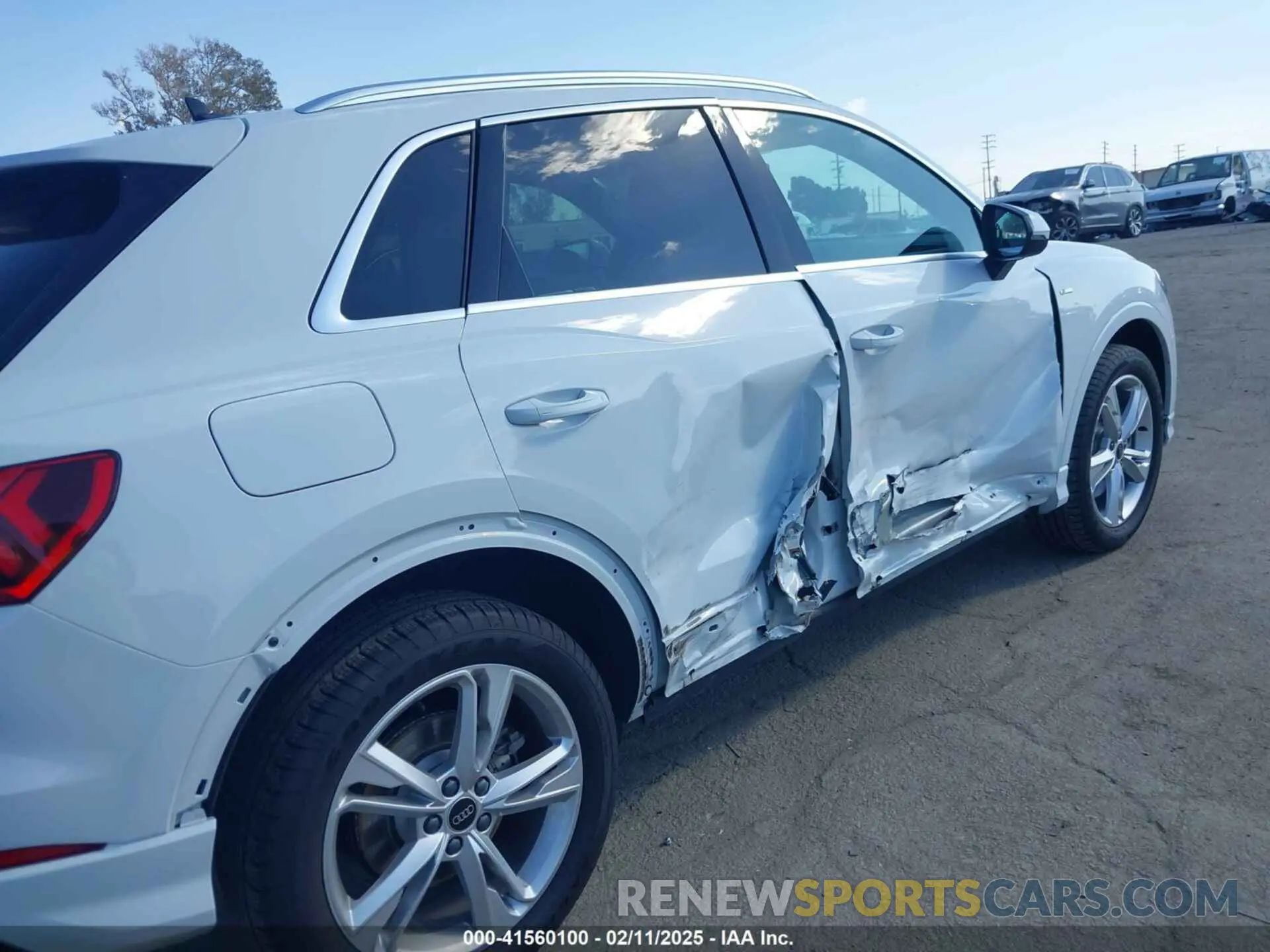 6 Photograph of a damaged car WA1EECF31P1116199 AUDI Q3 2023