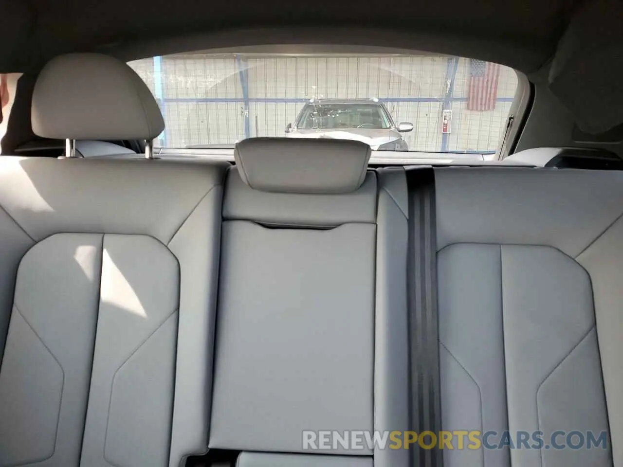 10 Photograph of a damaged car WA1EECF32P1049516 AUDI Q3 2023