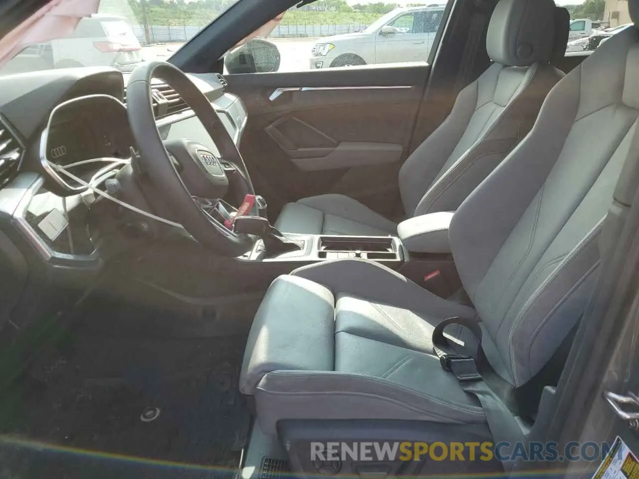 7 Photograph of a damaged car WA1EECF32P1049516 AUDI Q3 2023