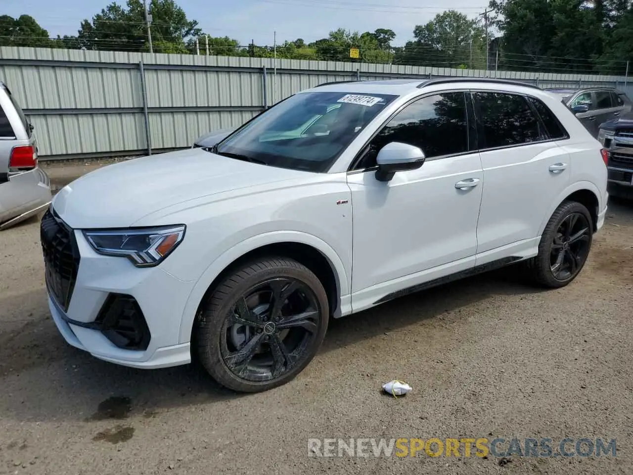 1 Photograph of a damaged car WA1EECF32P1119743 AUDI Q3 2023