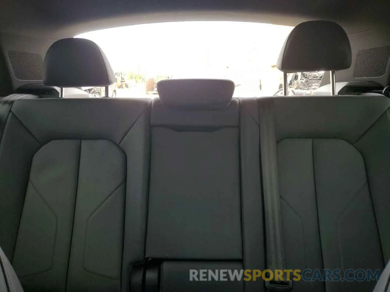 10 Фотография поврежденного автомобиля WA1EECF33P1038587 AUDI Q3 2023