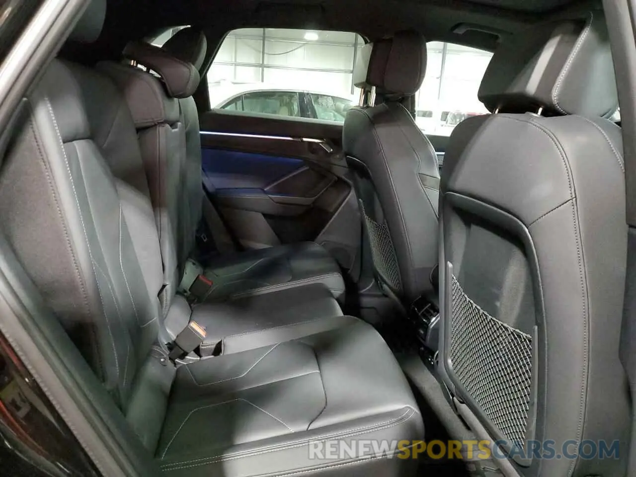 11 Фотография поврежденного автомобиля WA1EECF33P1042249 AUDI Q3 2023