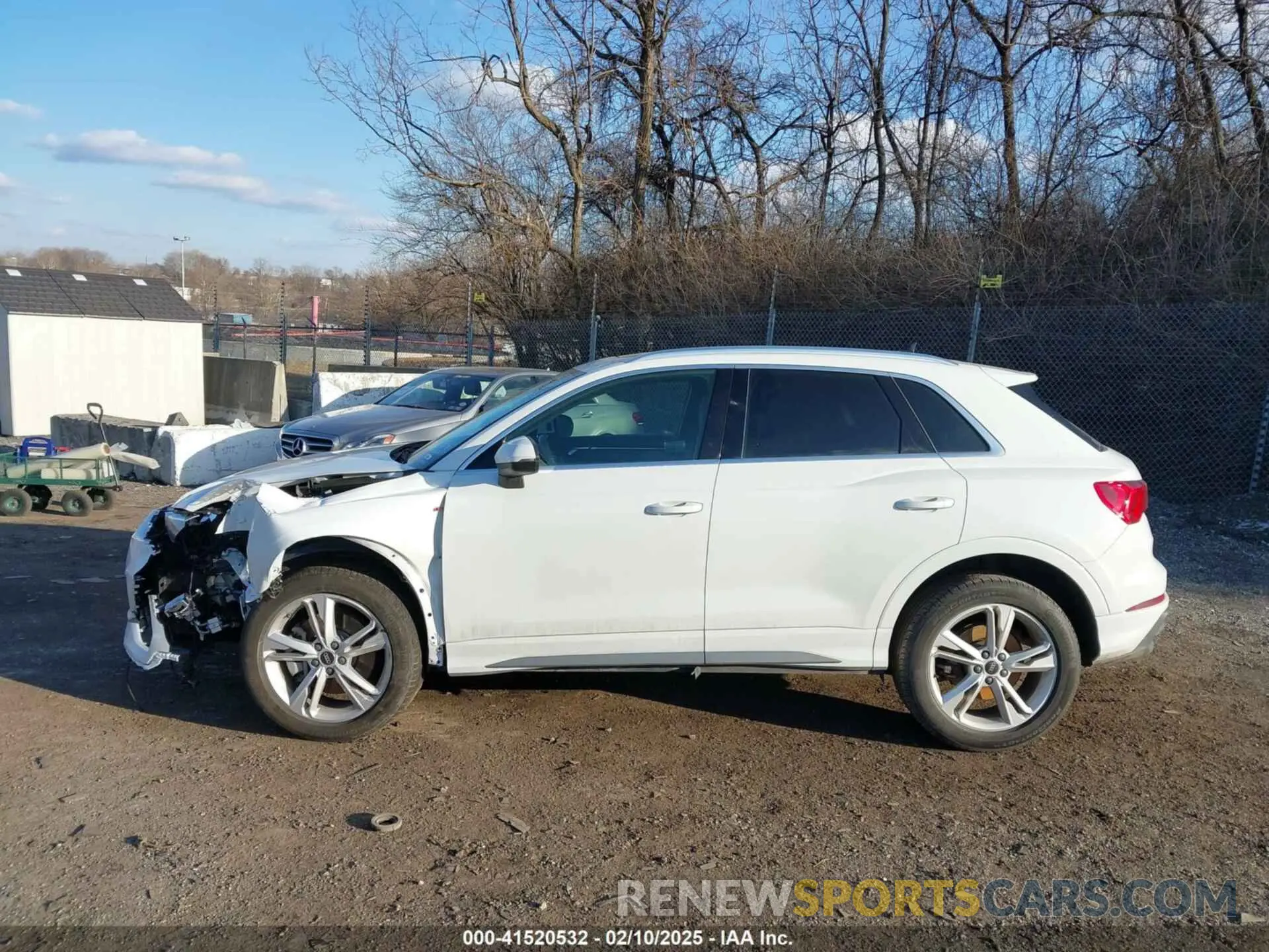 14 Фотография поврежденного автомобиля WA1EECF37P1025146 AUDI Q3 2023