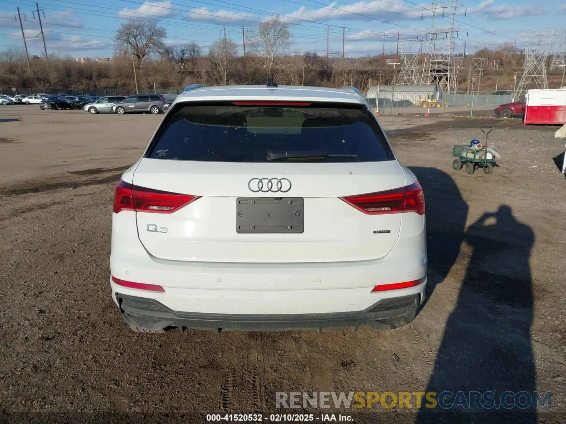 16 Фотография поврежденного автомобиля WA1EECF37P1025146 AUDI Q3 2023