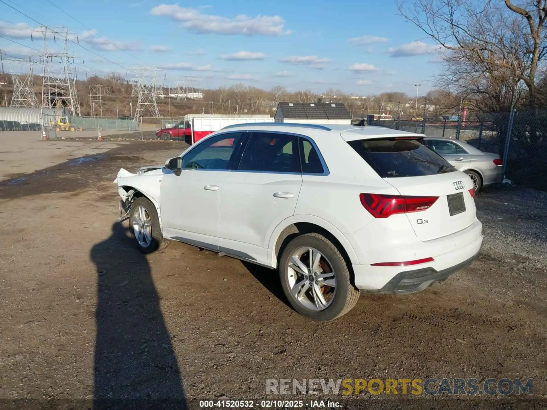 3 Фотография поврежденного автомобиля WA1EECF37P1025146 AUDI Q3 2023