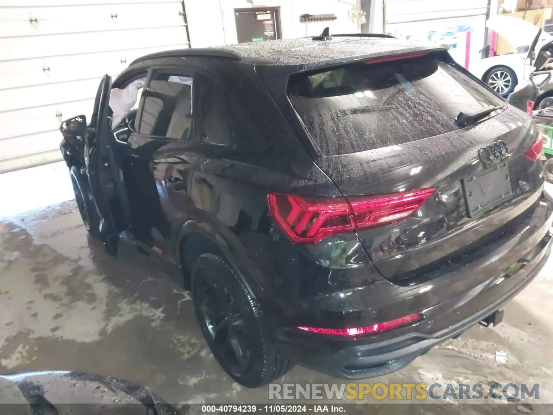 3 Photograph of a damaged car WA1EEDF36P1119055 AUDI Q3 2023
