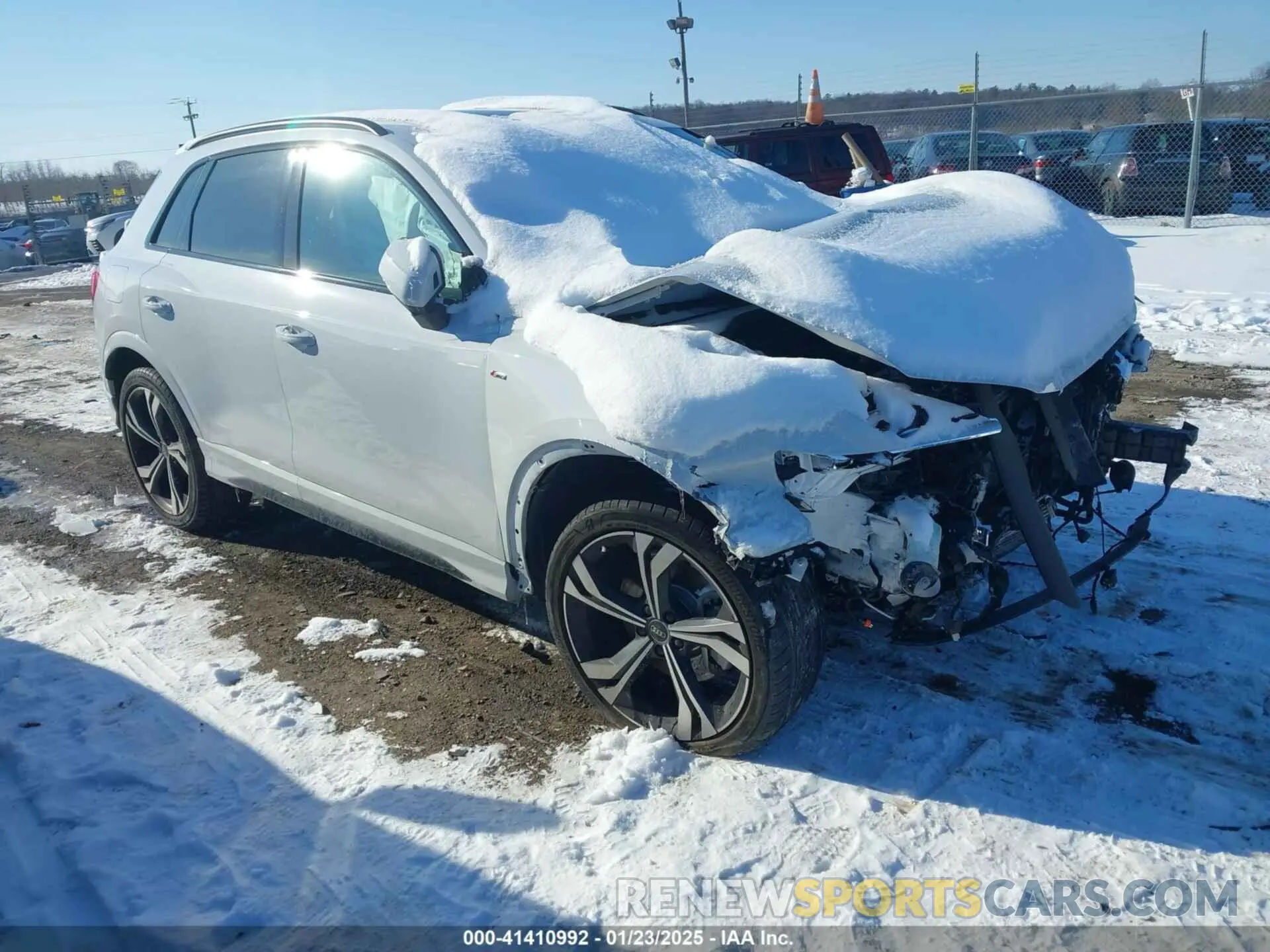 1 Фотография поврежденного автомобиля WA1EEDF39P1082244 AUDI Q3 2023