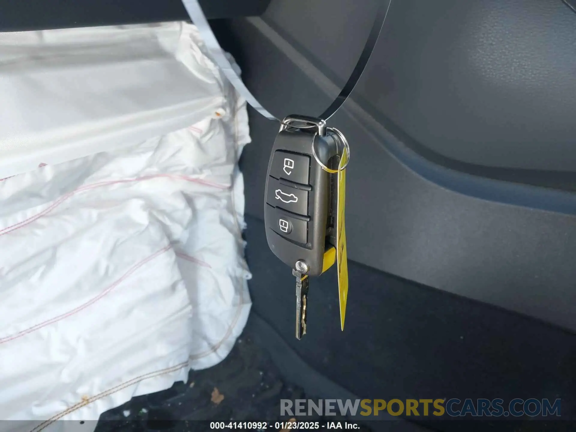 11 Фотография поврежденного автомобиля WA1EEDF39P1082244 AUDI Q3 2023