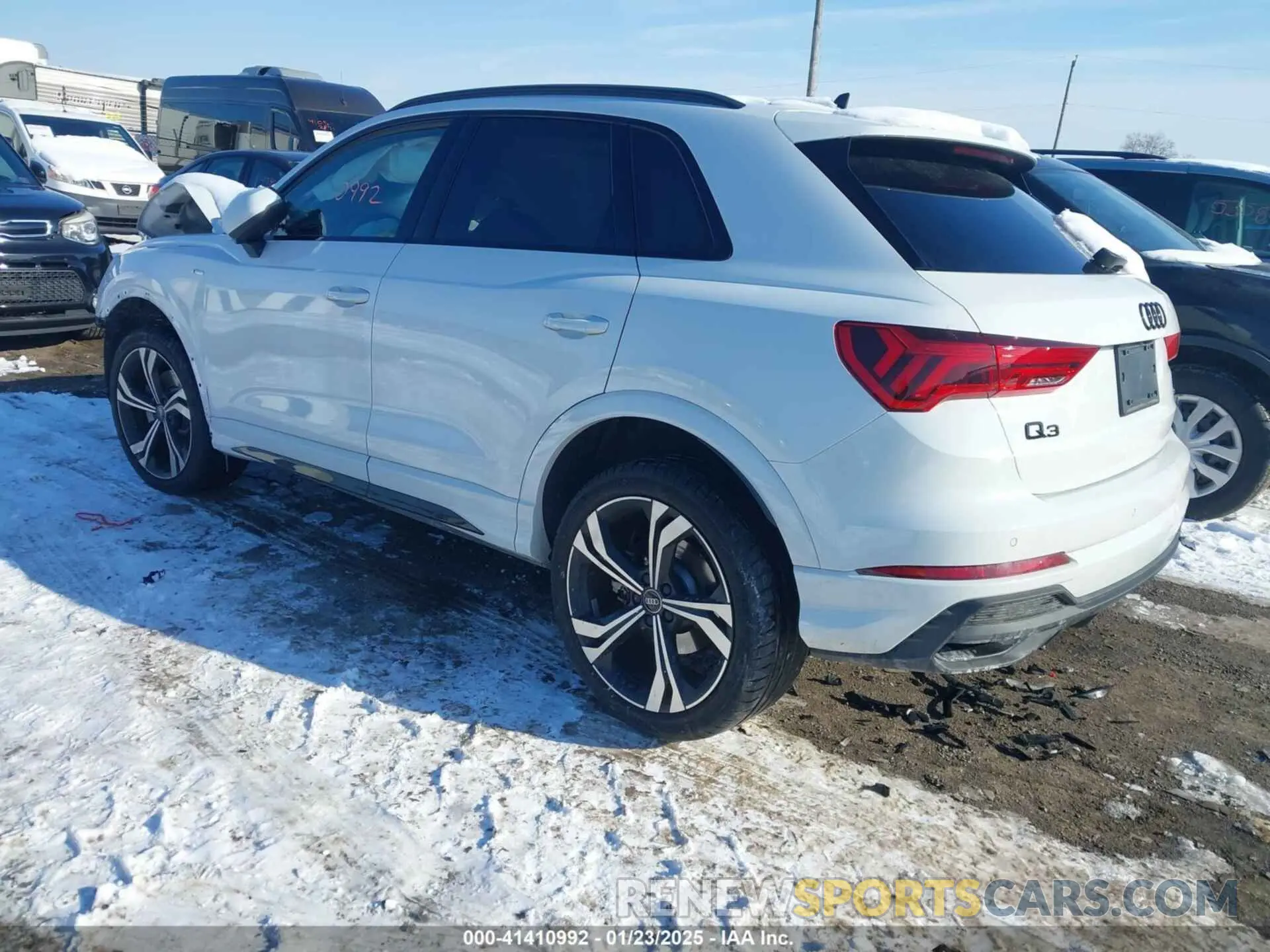 3 Фотография поврежденного автомобиля WA1EEDF39P1082244 AUDI Q3 2023