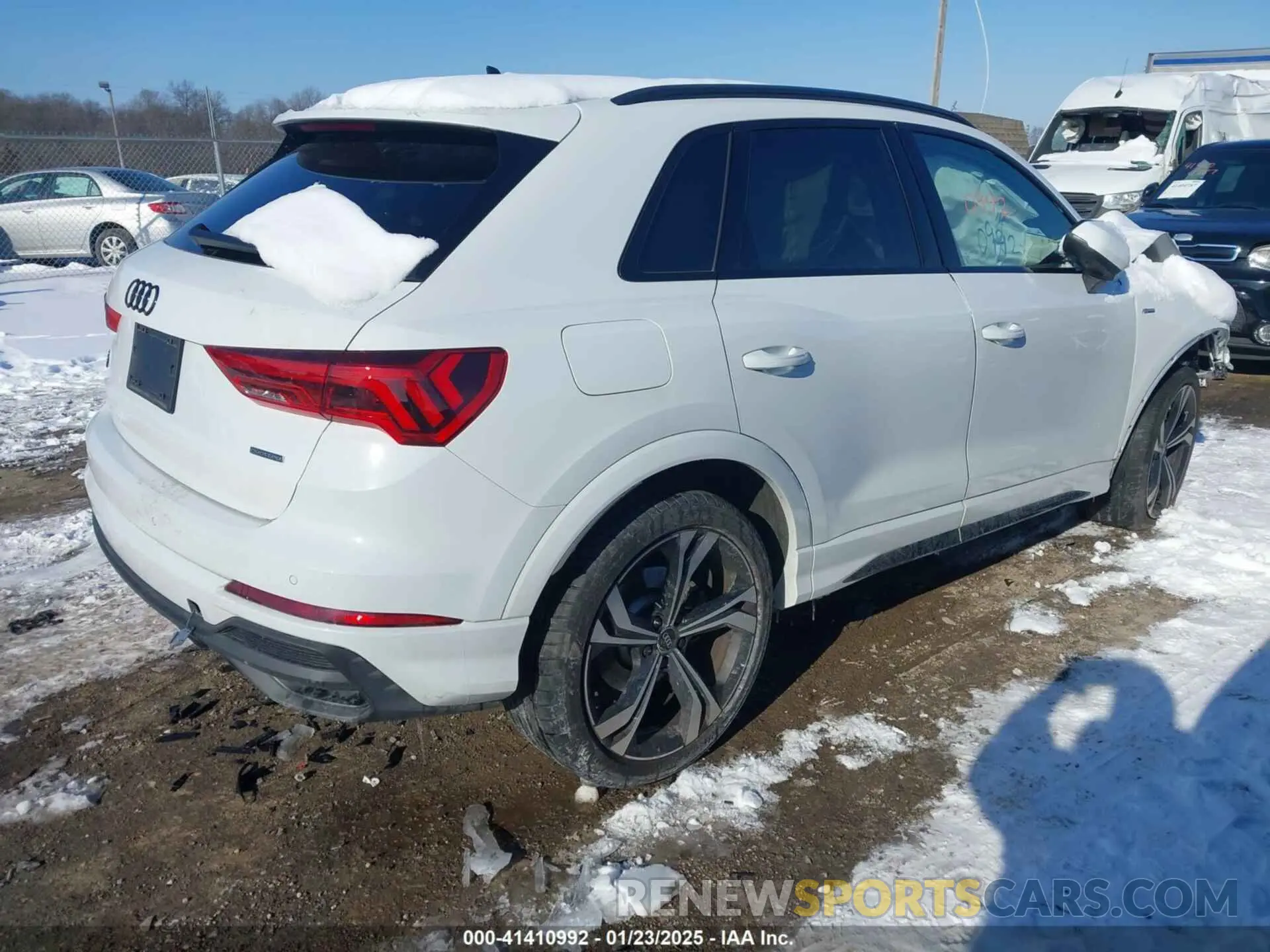 4 Фотография поврежденного автомобиля WA1EEDF39P1082244 AUDI Q3 2023