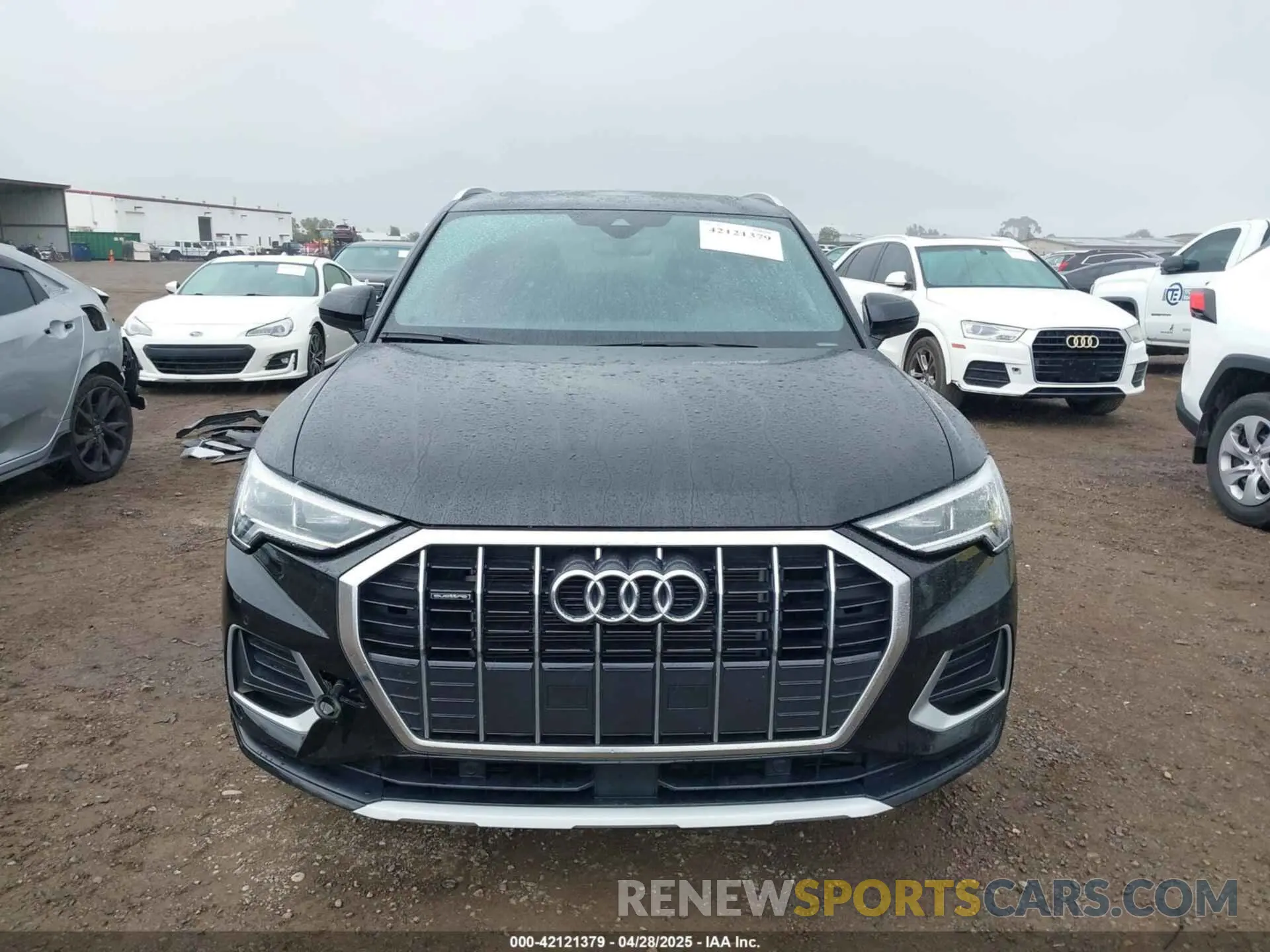 12 Photograph of a damaged car WA1AUCF32R1083539 AUDI Q3 2024