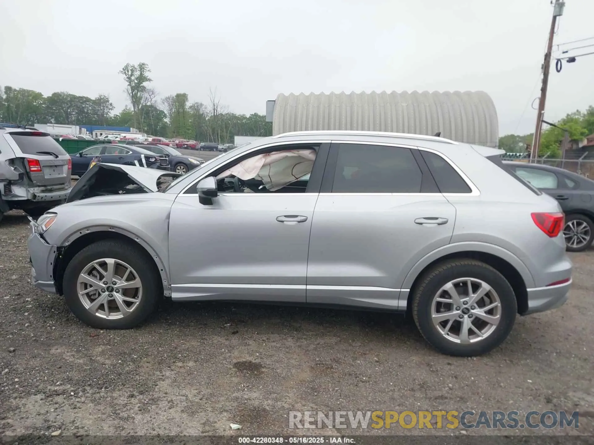 13 Photograph of a damaged car WA1AUCF3XR1076791 AUDI Q3 2024