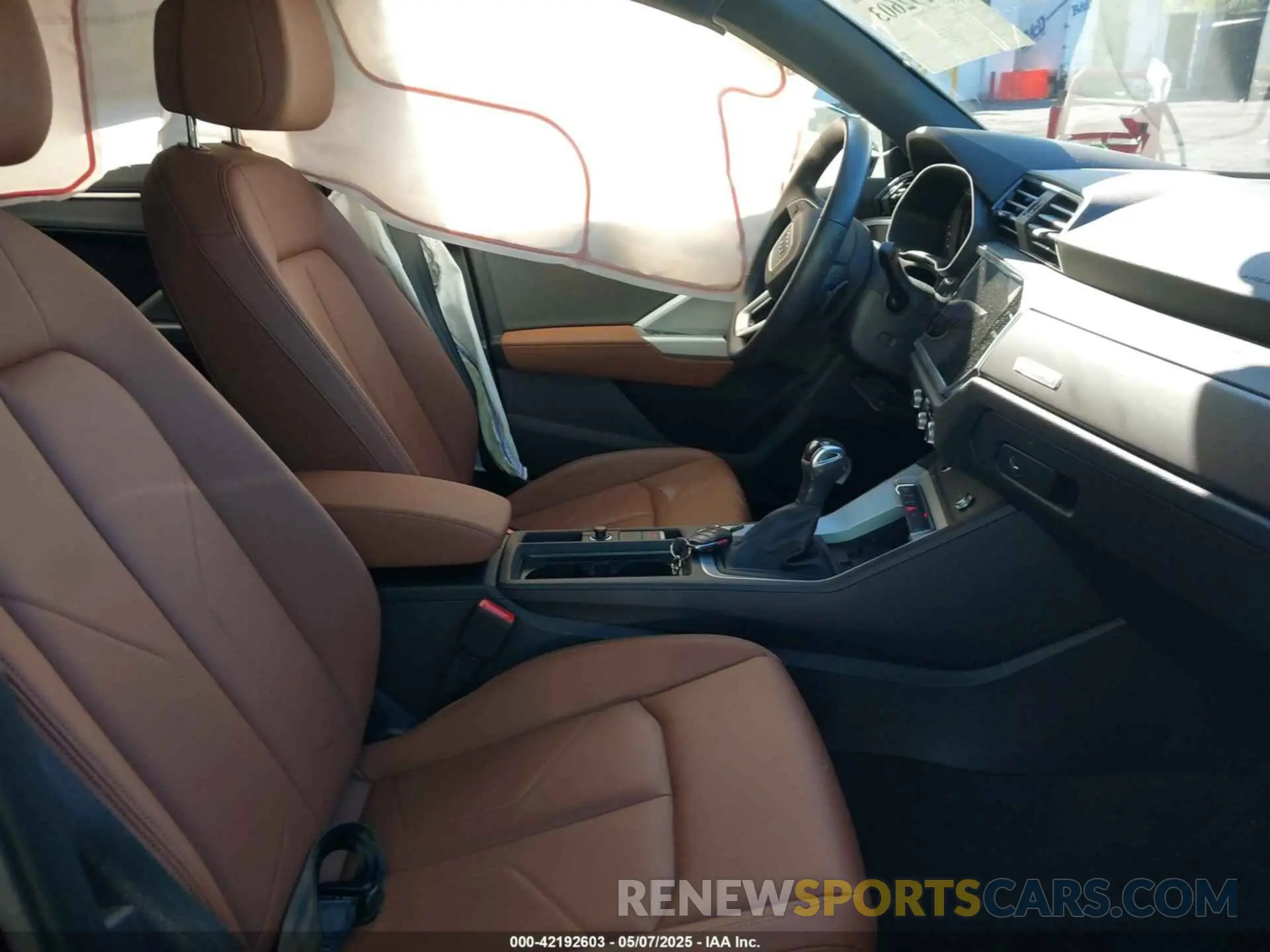 5 Photograph of a damaged car WA1DECF30R1036097 AUDI Q3 2024