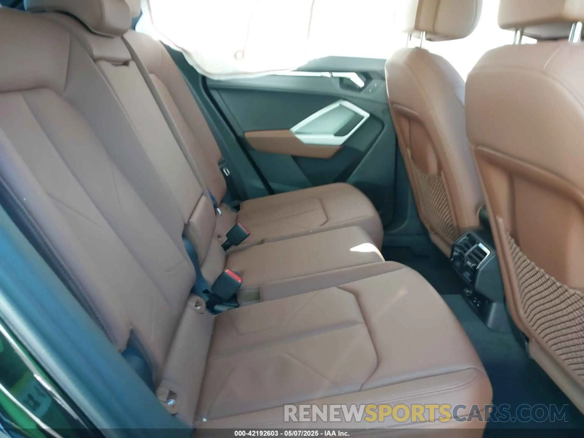 8 Photograph of a damaged car WA1DECF30R1036097 AUDI Q3 2024
