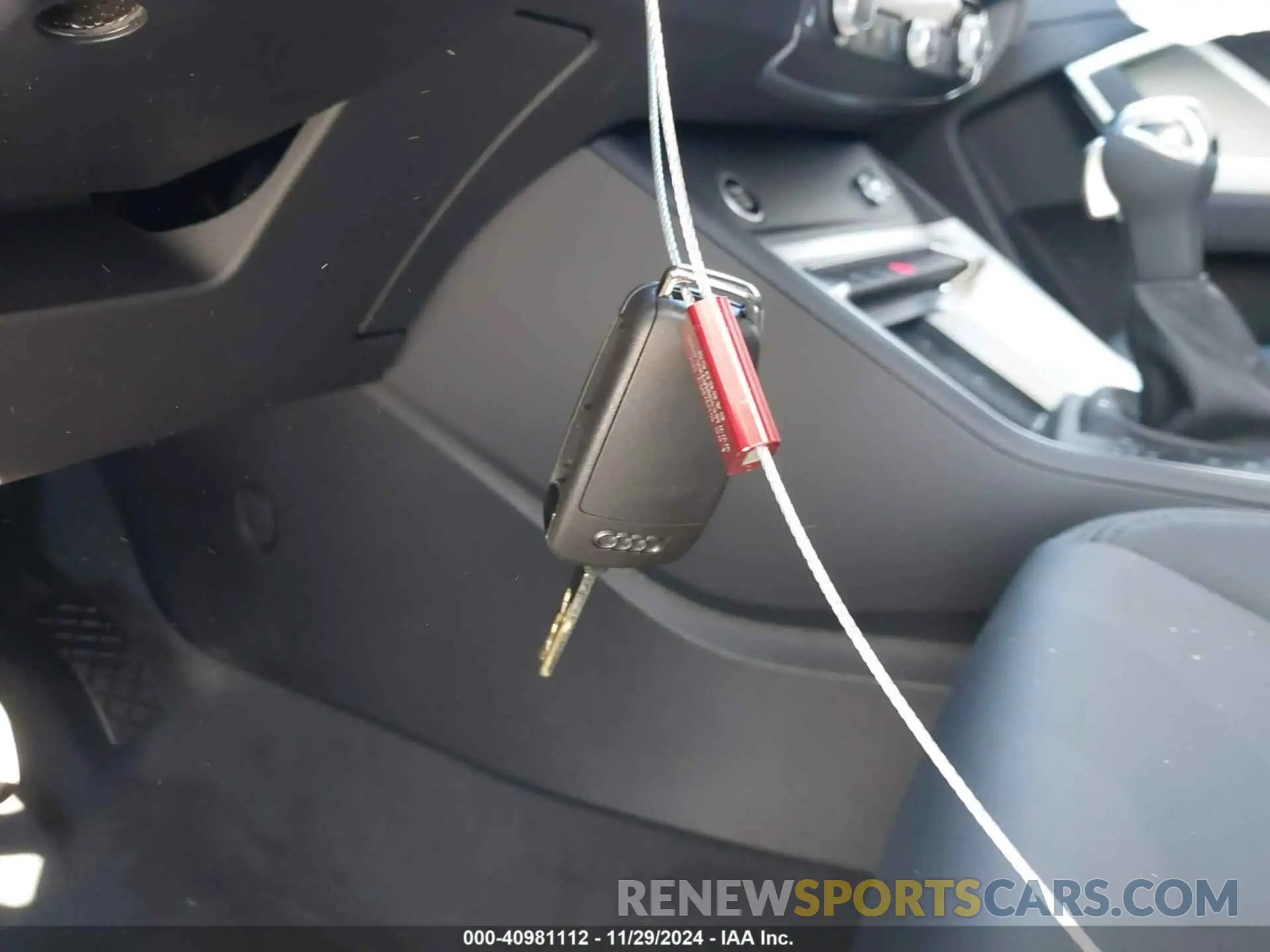 11 Фотография поврежденного автомобиля WA1DECF30R1132926 AUDI Q3 2024