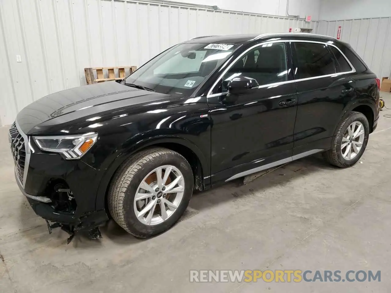 1 Photograph of a damaged car WA1DECF31R1033659 AUDI Q3 2024